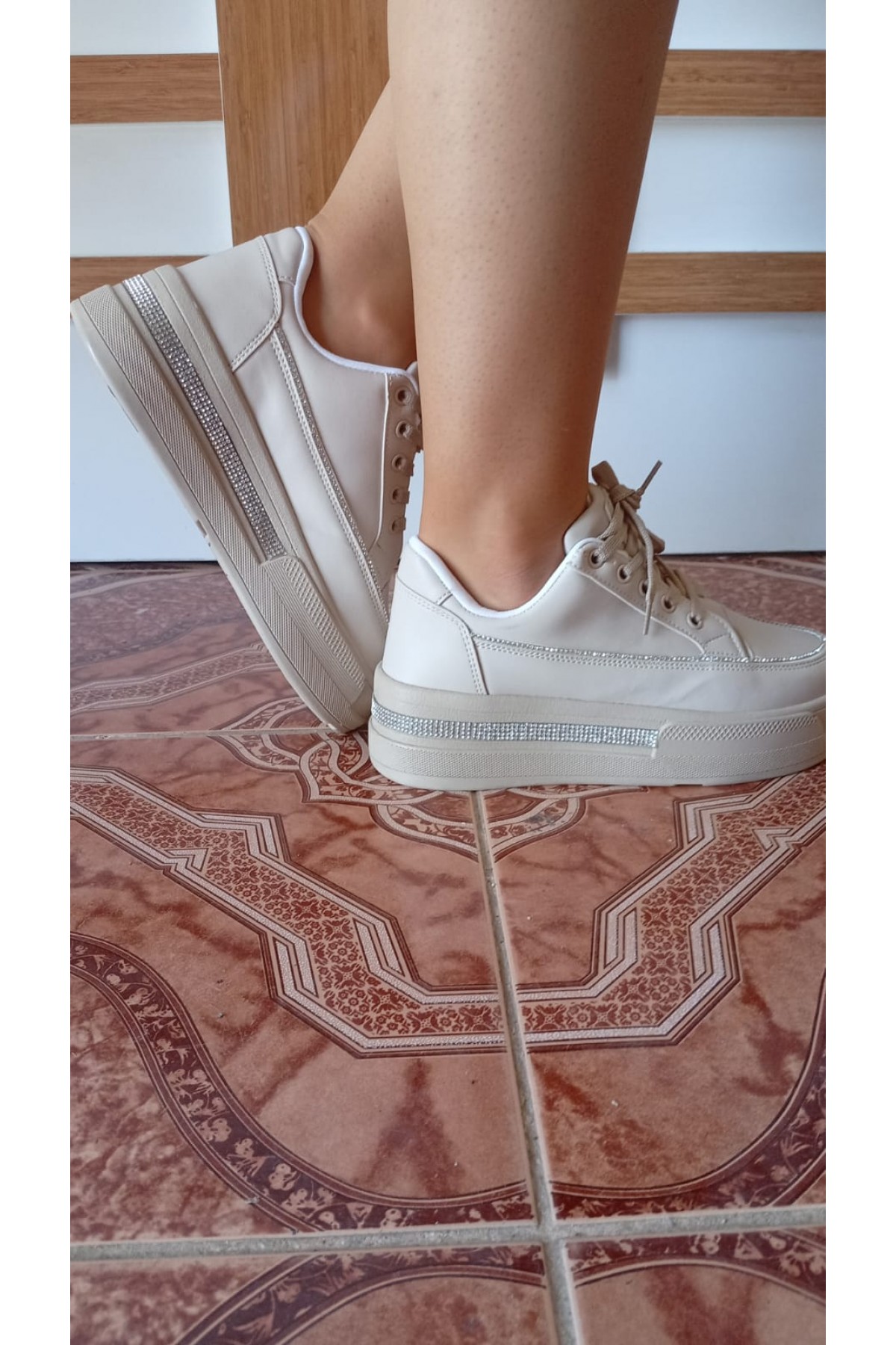 Kadın Spor Ayakkabı Bej Renk Kadın Spor Ayakkabı Bej Renk