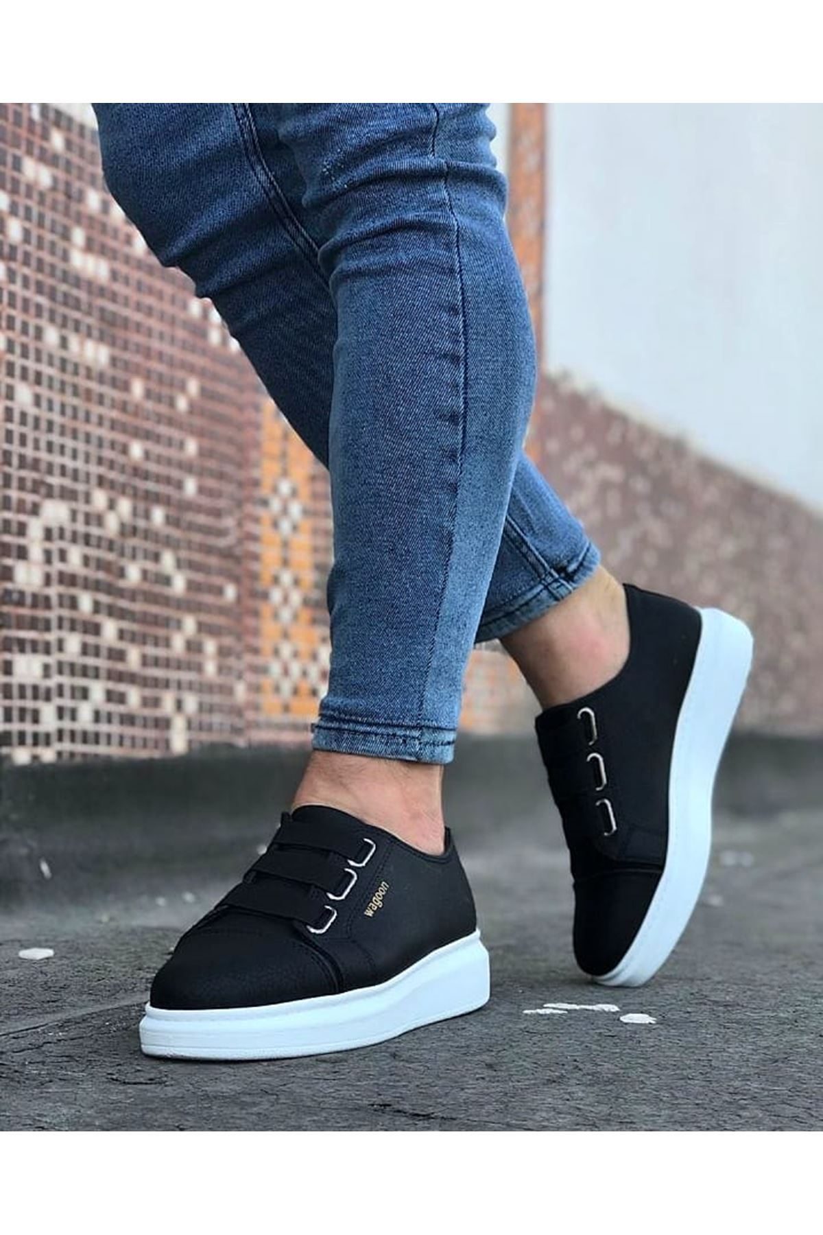 Siyah Kalın Taban Casual Erkek Ayakkabı Lisinya947 CZ026 Siyah Kalın Taban Casual Erkek Ayakkabı