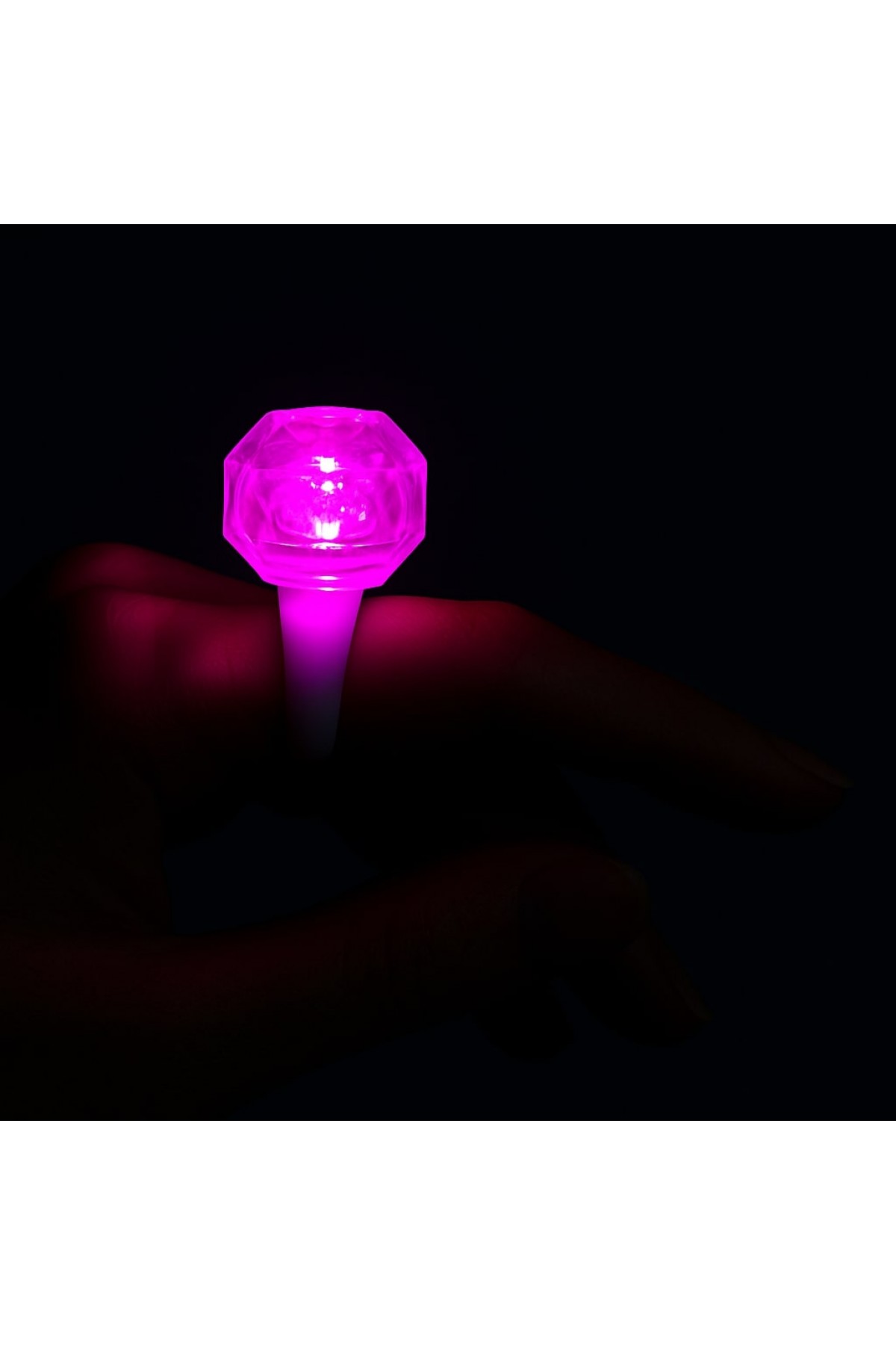Kristal Tasarımlı Led Glow Işıklı 3 Modlu Pembe Yüzük 3.5 x 5 cm
