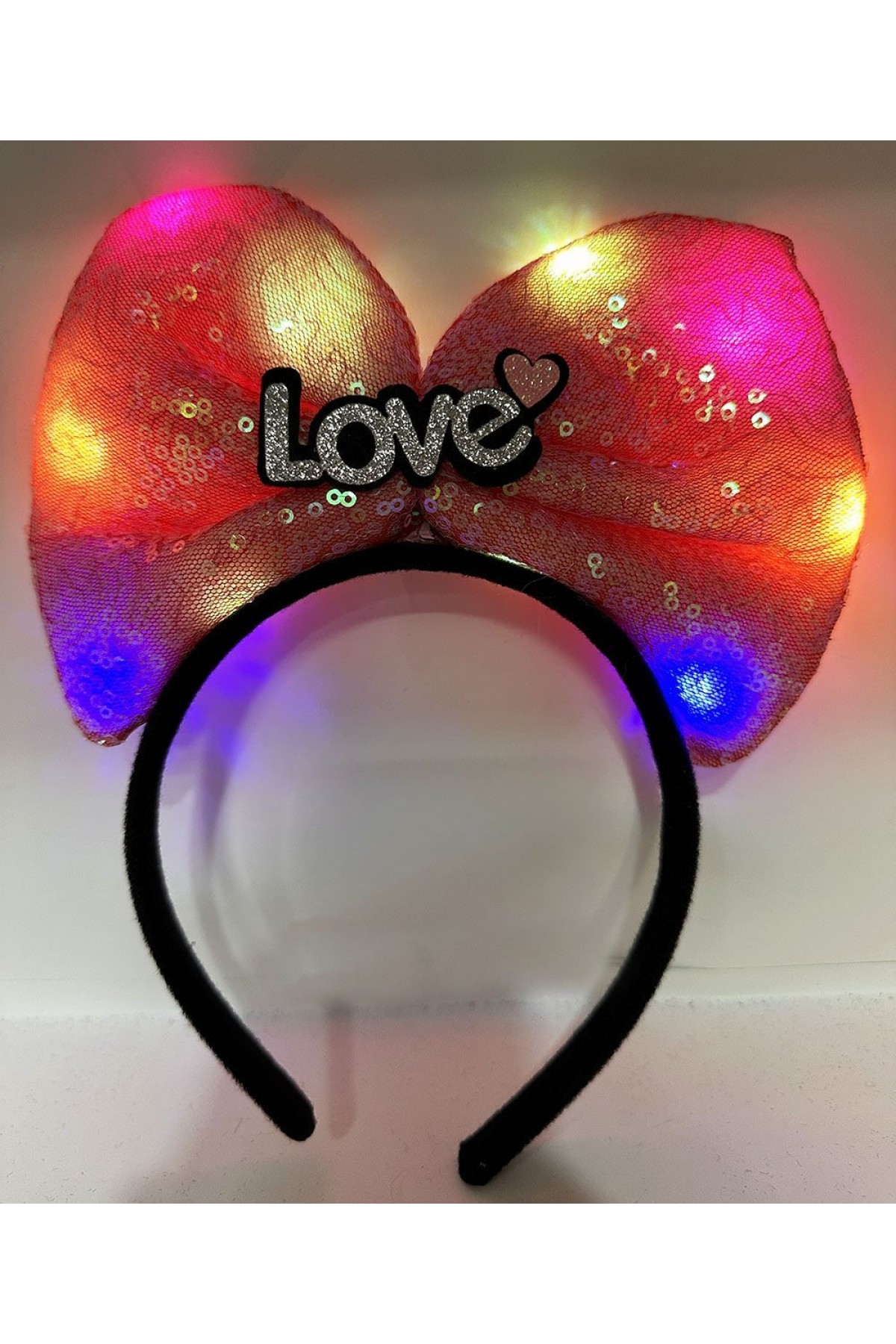 Led Işıklı 3 Farklı Fonksiyonda Yanan Gümüş Love Yazılı Fuşya Pembe Fiyonk Taç 20X17 cm Led Işıklı 3 Farklı Fonksiyonda Yanan Gümüş Love Yazılı Fuşya Pembe Fiyonk Taç 20X17 cm