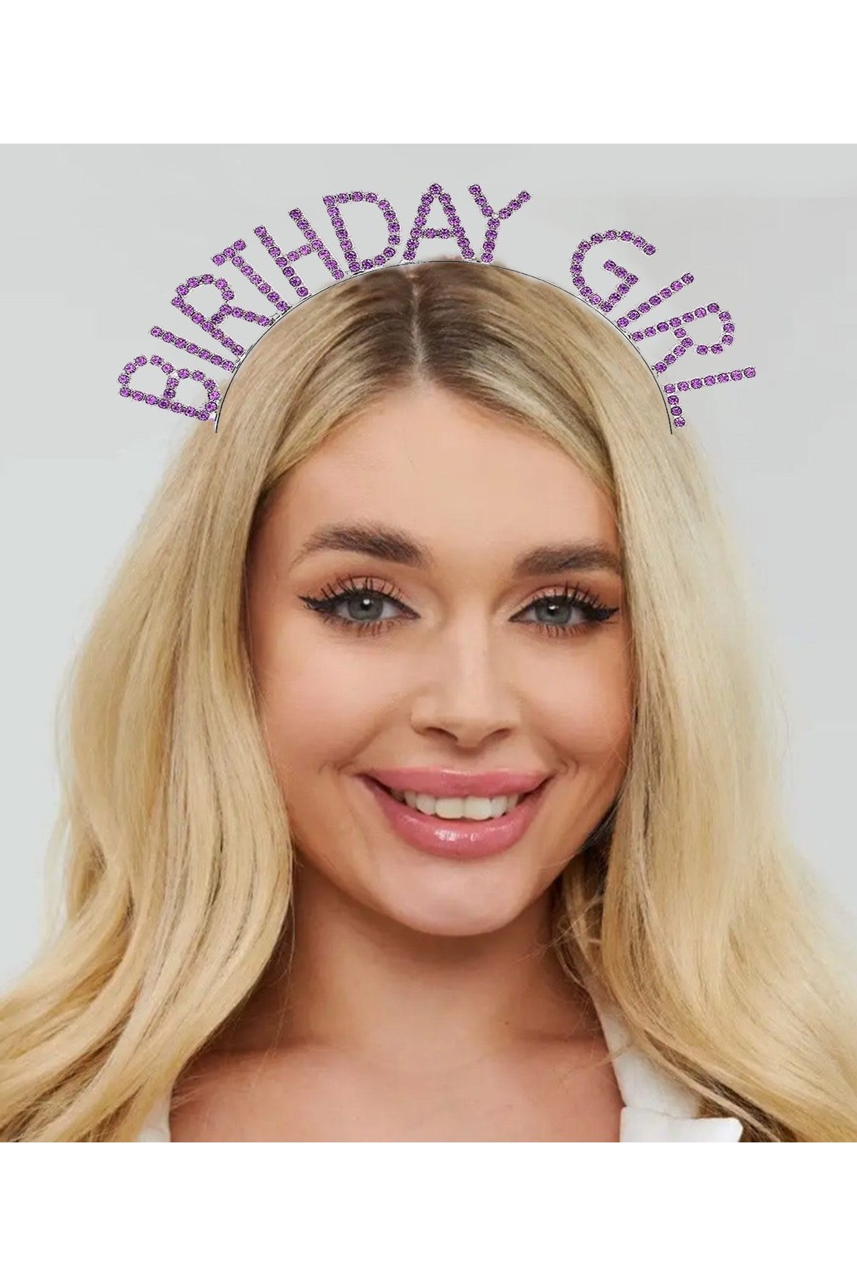 Mor Renk Kristal Taşlı Parlak Birthday Girl Yazılı Taç 16x17 cm (Lisinya)