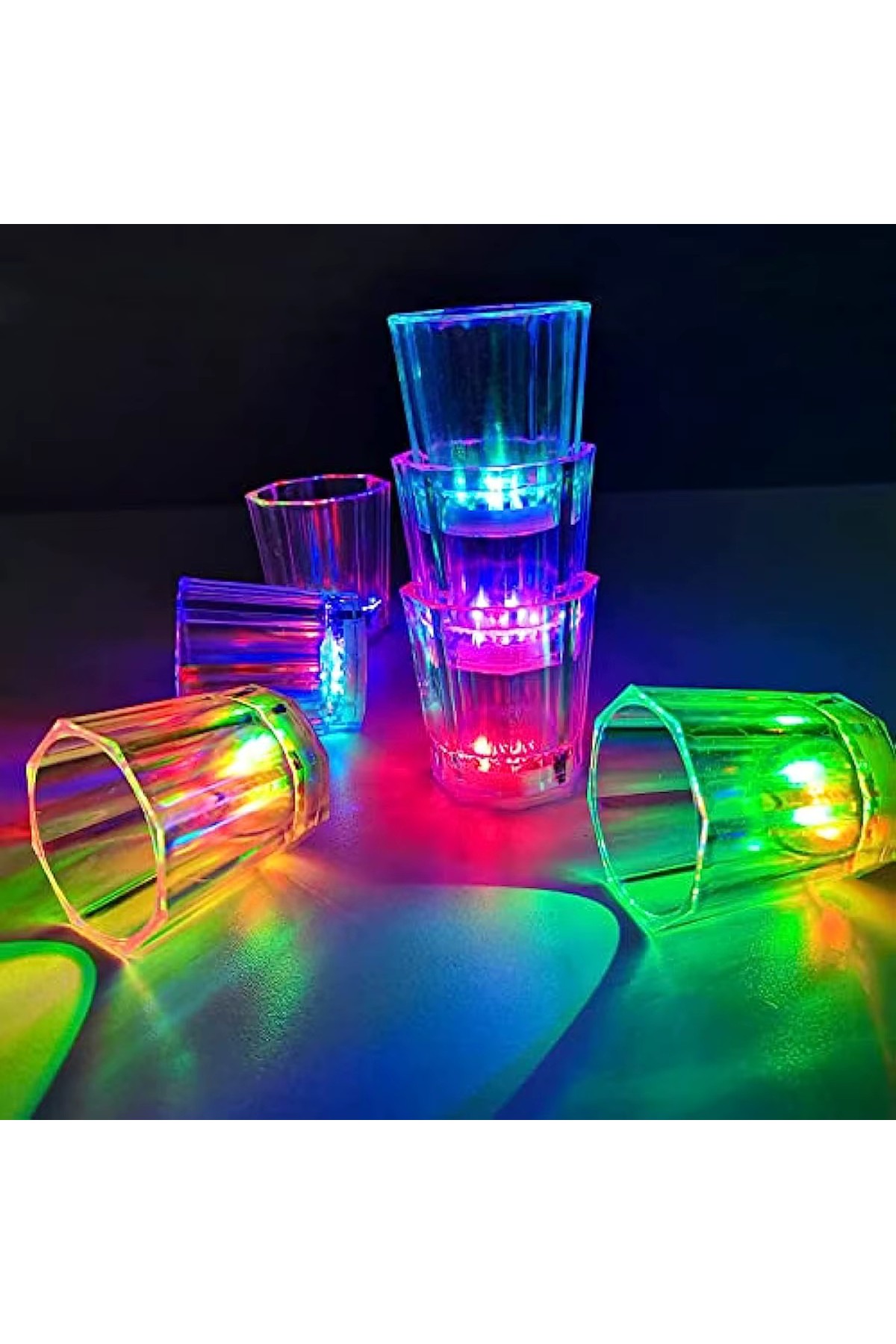 Renkli Led Parlayan Fiber Optik Glow Işıklı Bardak 5,5 x 5,5 cm Renkli Led Parlayan Fiber Optik Glow Işıklı Bardak 5,5 x 5,5 cm