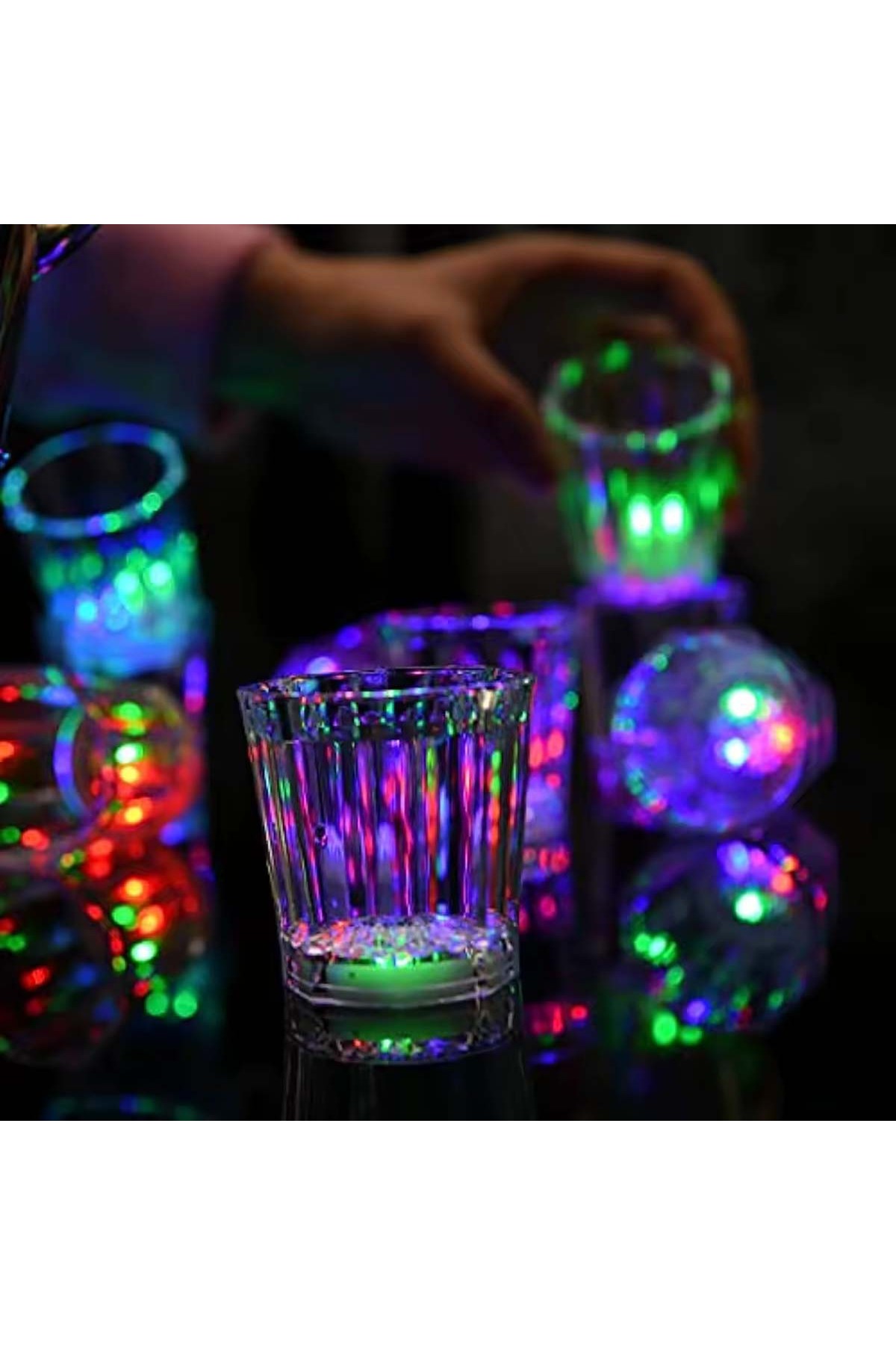 Renkli Led Parlayan Fiber Optik Glow Işıklı Bardak 5,5 x 5,5 cm Renkli Led Parlayan Fiber Optik Glow Işıklı Bardak 5,5 x 5,5 cm