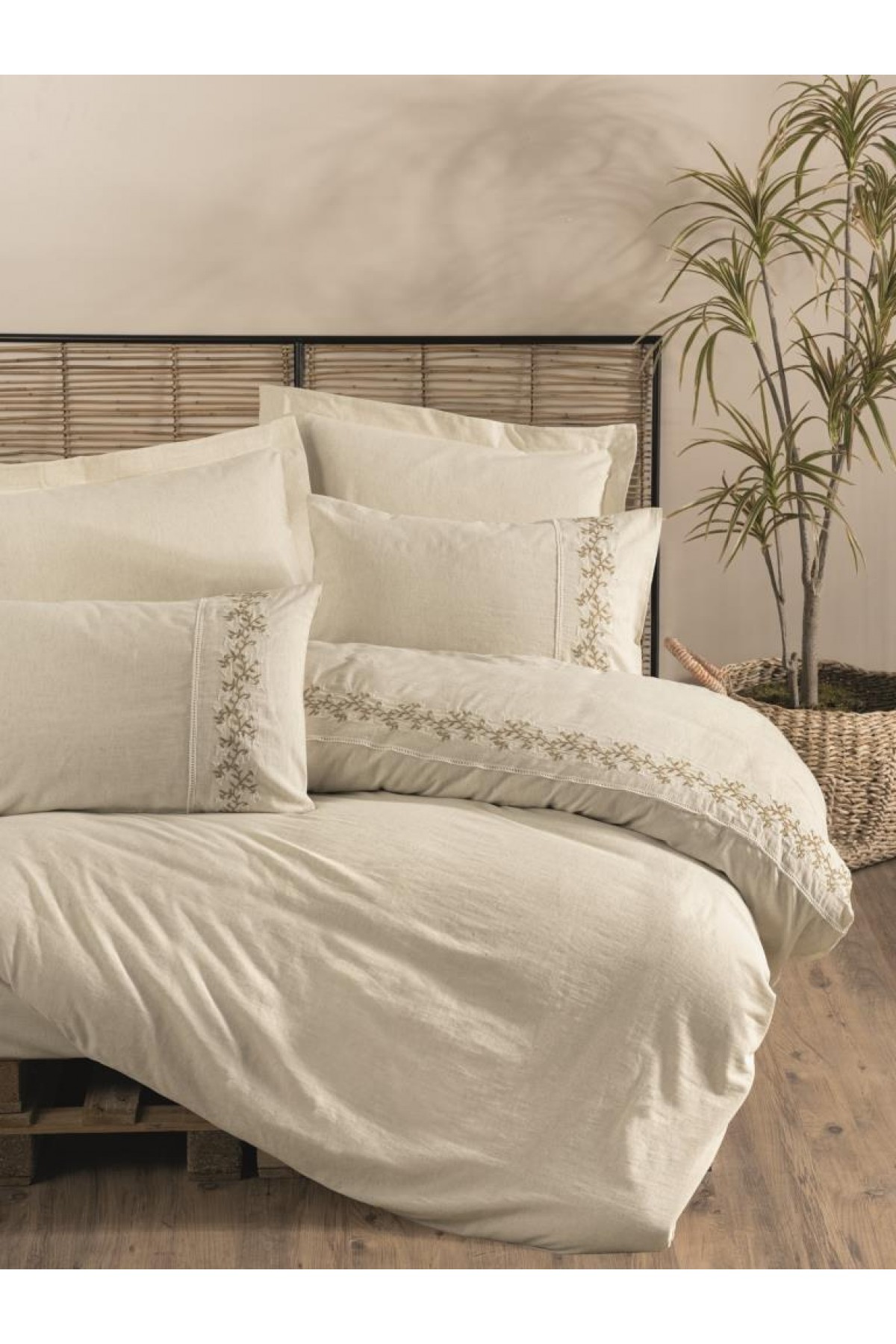 Cotton Keten Çift Kişilik Nev Takımı Darian Cotton Keten Çift Kişilik Nevresim Takımı Darian