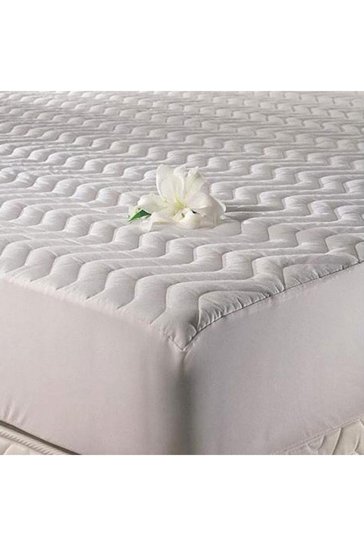 Sıvı Geçirmez Kapitoneli Fitted Çift Kişilik Yatak Pedi 200x200