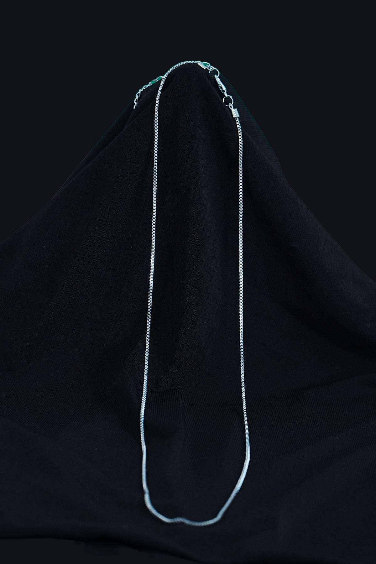 Unisex Tilki Kuyruğu Künye ile Gümüş Kolye Seti Unisex Tilki Kuyruğu Künye ile Gümüş Kolye Seti
