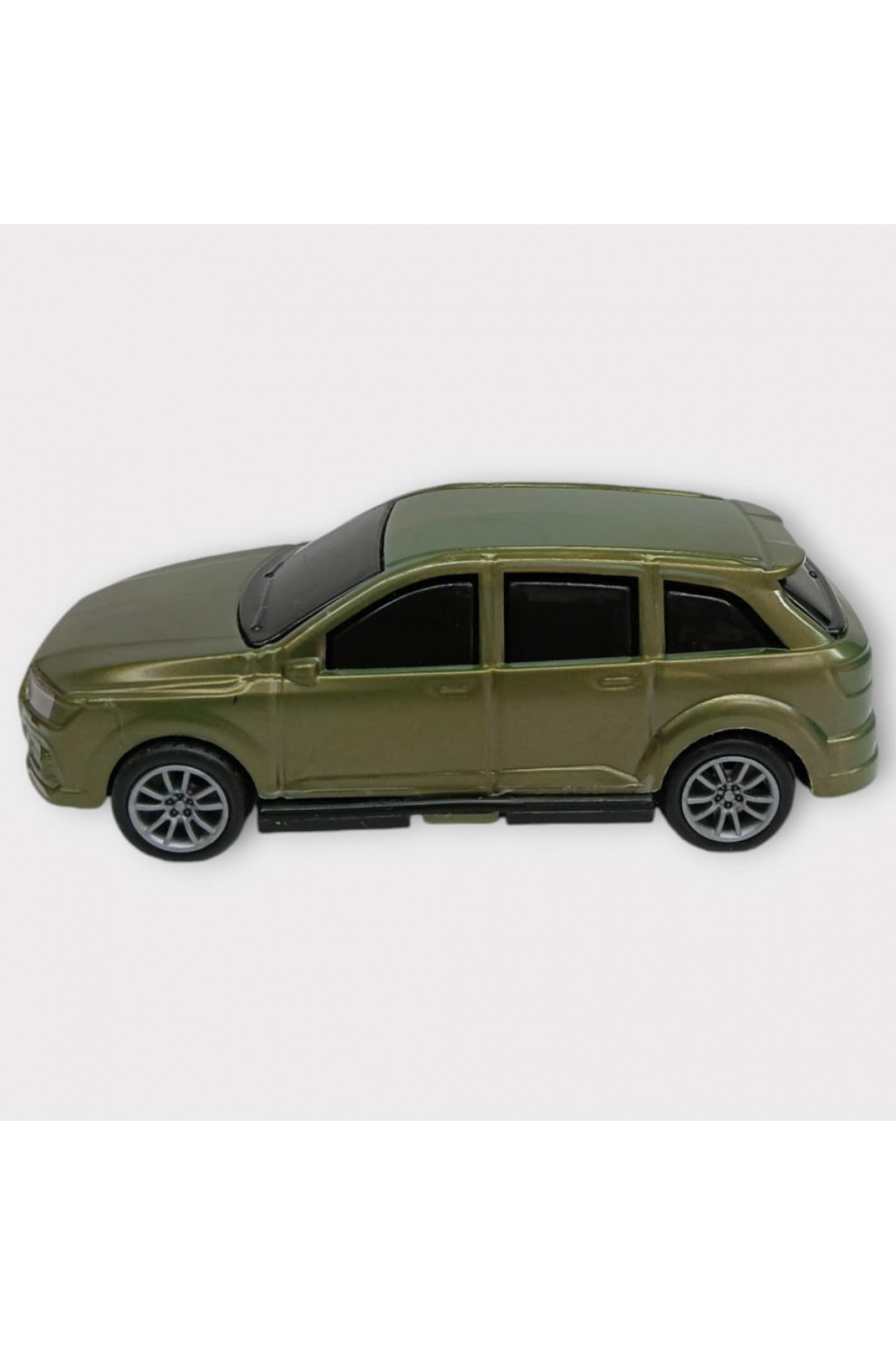 Çek Bırak Arabalar 10 Cm - Yeşil Hatchback (Lisinya)