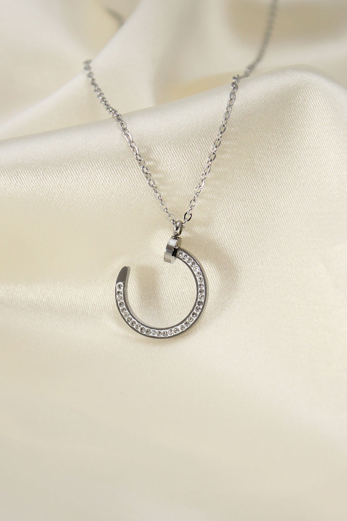 Çelik Silver Renk Zirkon Taşlı Çivi Model Kadın Kolye - Lisinya