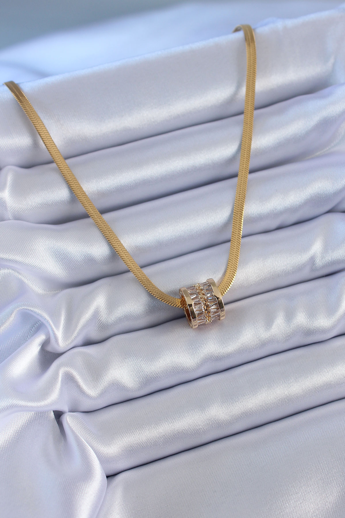 316L Çelik Gold Renk İtalyan Zincir Model Zirkon Taşlı Kadın Kolye - Lisinya 316L Çelik Gold Renk İtalyan Zincir Model Zirkon Taşlı Kadın Kolye - Lisinya