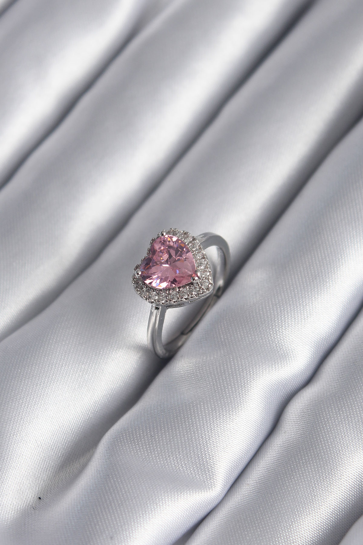 Pirinç Gümüş Renk Pembe Zirkon Taş Kalp Charm Model Kadın Yüzük - Lisinya Pirinç Gümüş Renk Pembe Zirkon Taş Kalp Charm Model Kadın Yüzük - Lisinya
