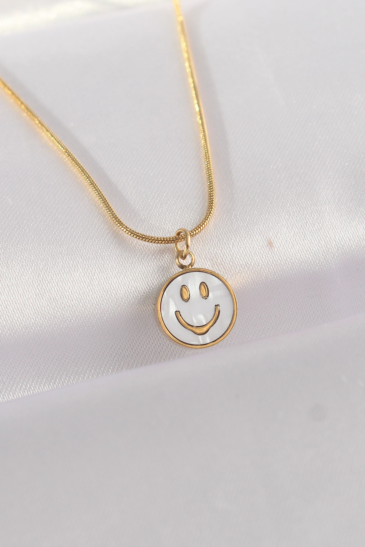 316L Çelik Zincir Altın Renk Mermer Desenli Minimal Smile Kolye - Lisinya
