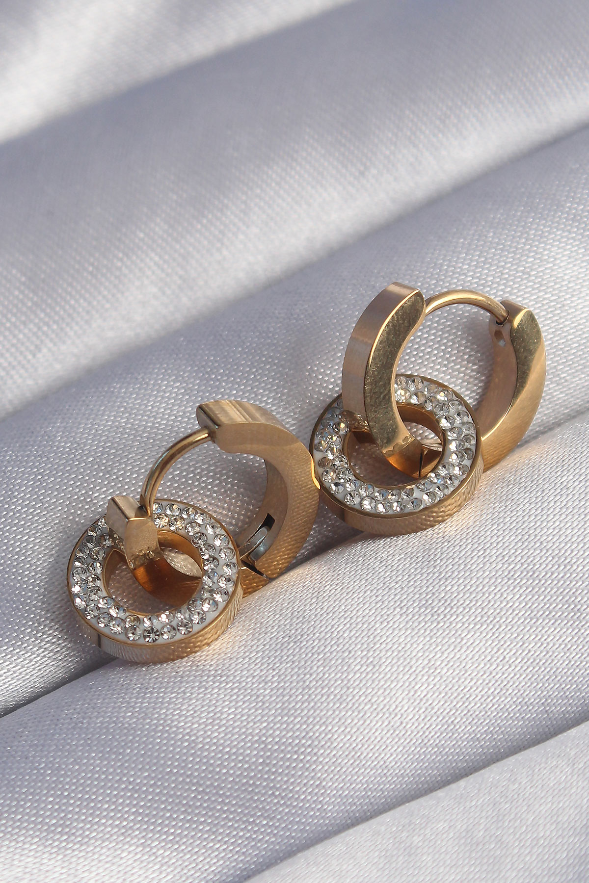 316L Çelik Gold Renk Zirkon Taşlı İç İçe Geçmeli Oval Küpe - Lisinya