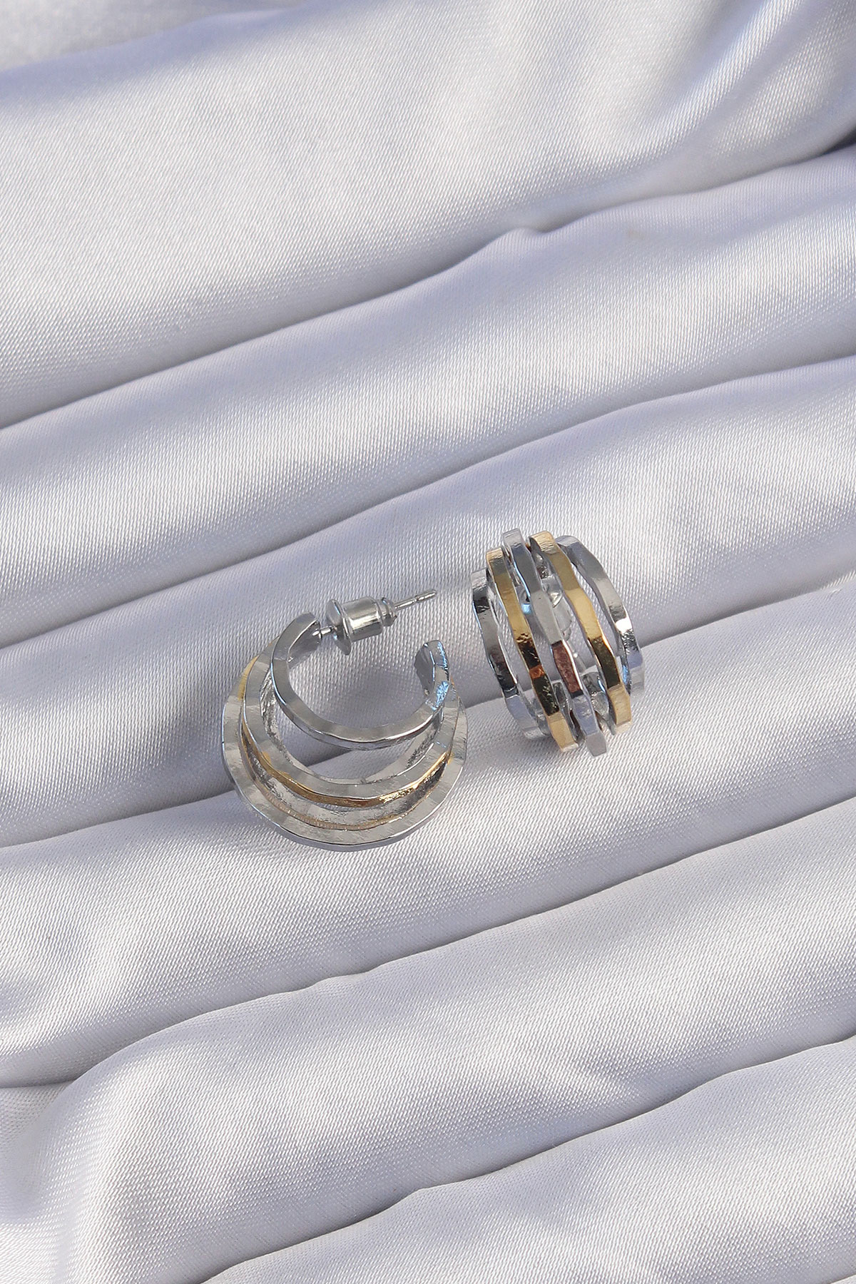 Pirinç Gold Gümüş Renkli Oval Çoklu Görünümlü Minimal Küpe - Lisinya