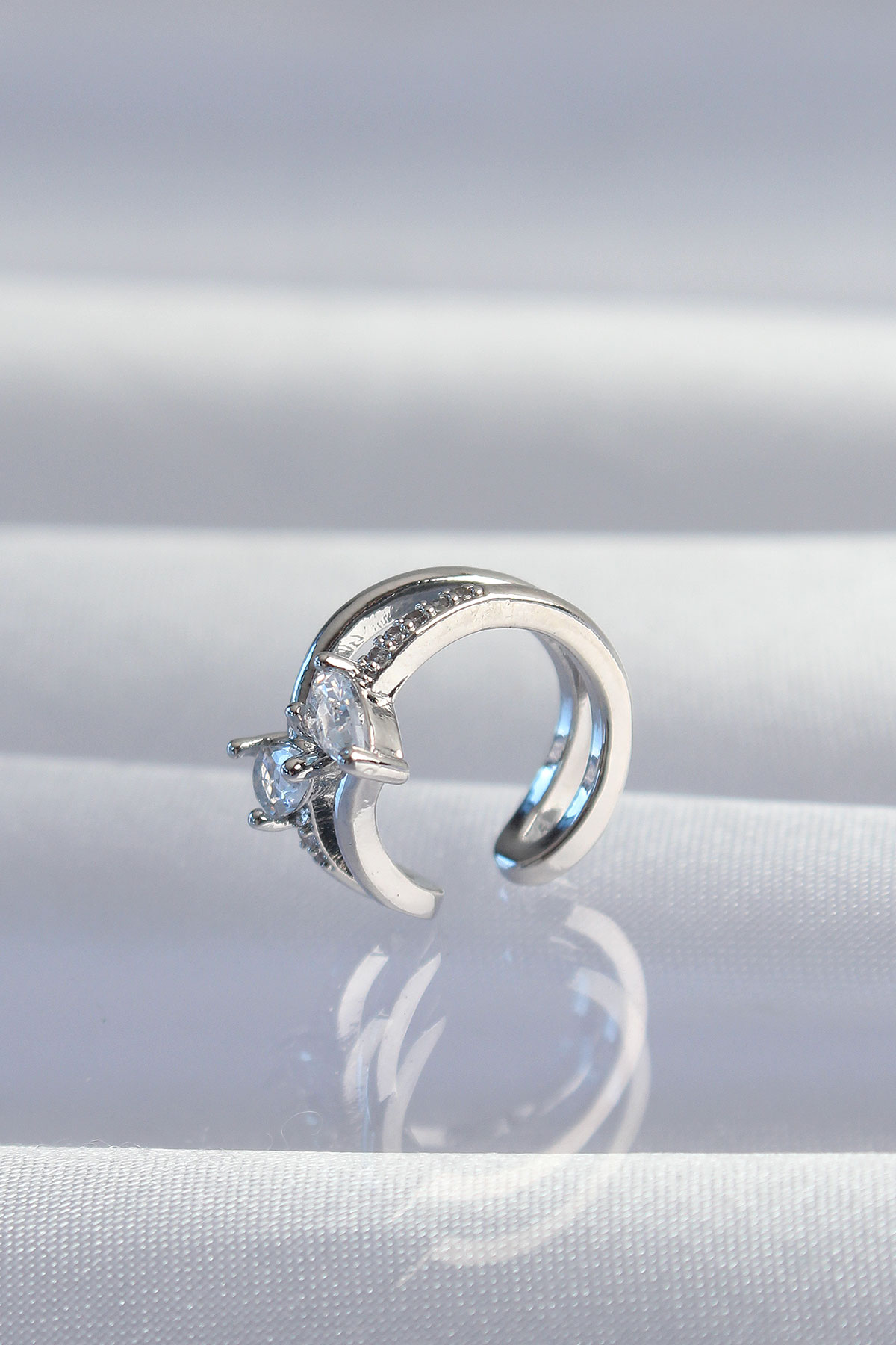 Pirinç Gümüş Renk Zirkon Taşlı Damla Earcuff Küpe - Lisinya