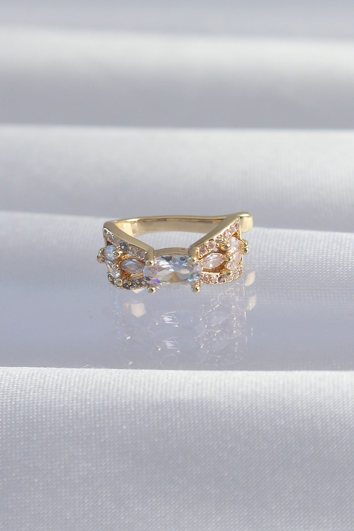 Pirinç Gold Renk Zirkon Taş Kaplama Earcuff Küpe - Lisinya