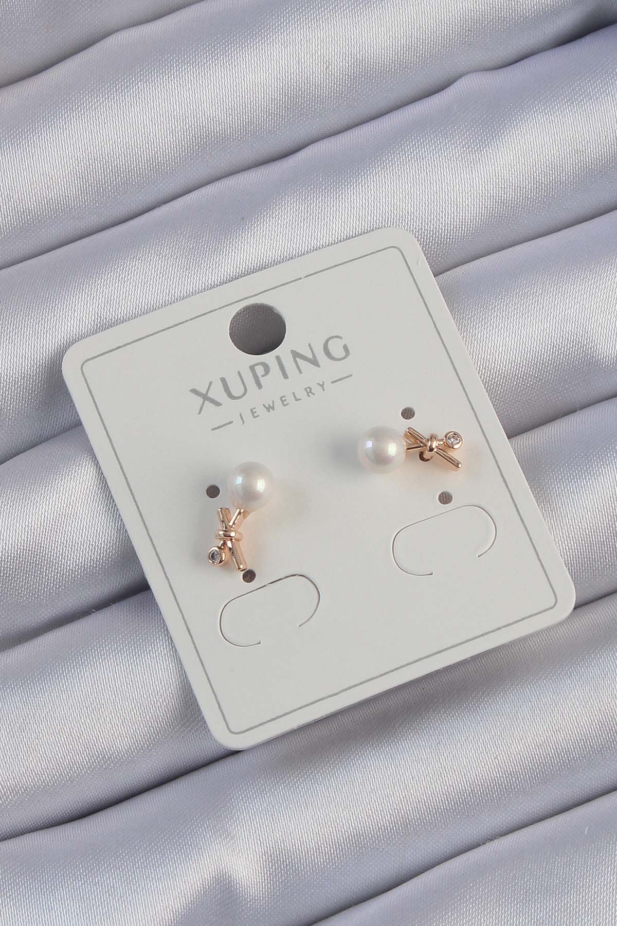 Xuping Rose Renk Zirkon Taşlı İncili Minimal Fiyonk Küpe - Lisinya