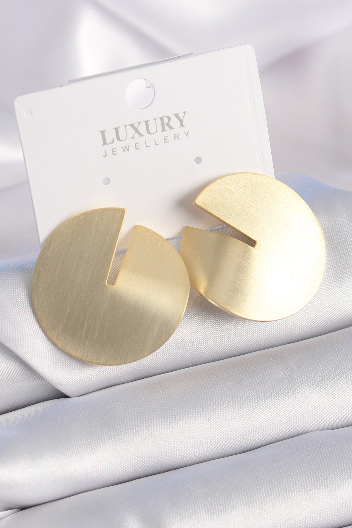 Pirinç Gold Renk Daire Plaka Model Kadın Küpe - Lisinya