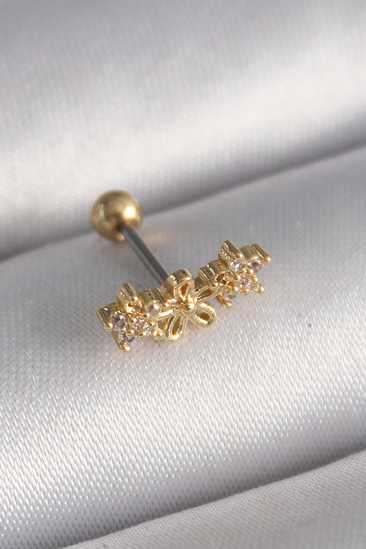316L Çelik Gold Renk Zirkon Taşlı Çiçek Tragus Piercing - Lisinya