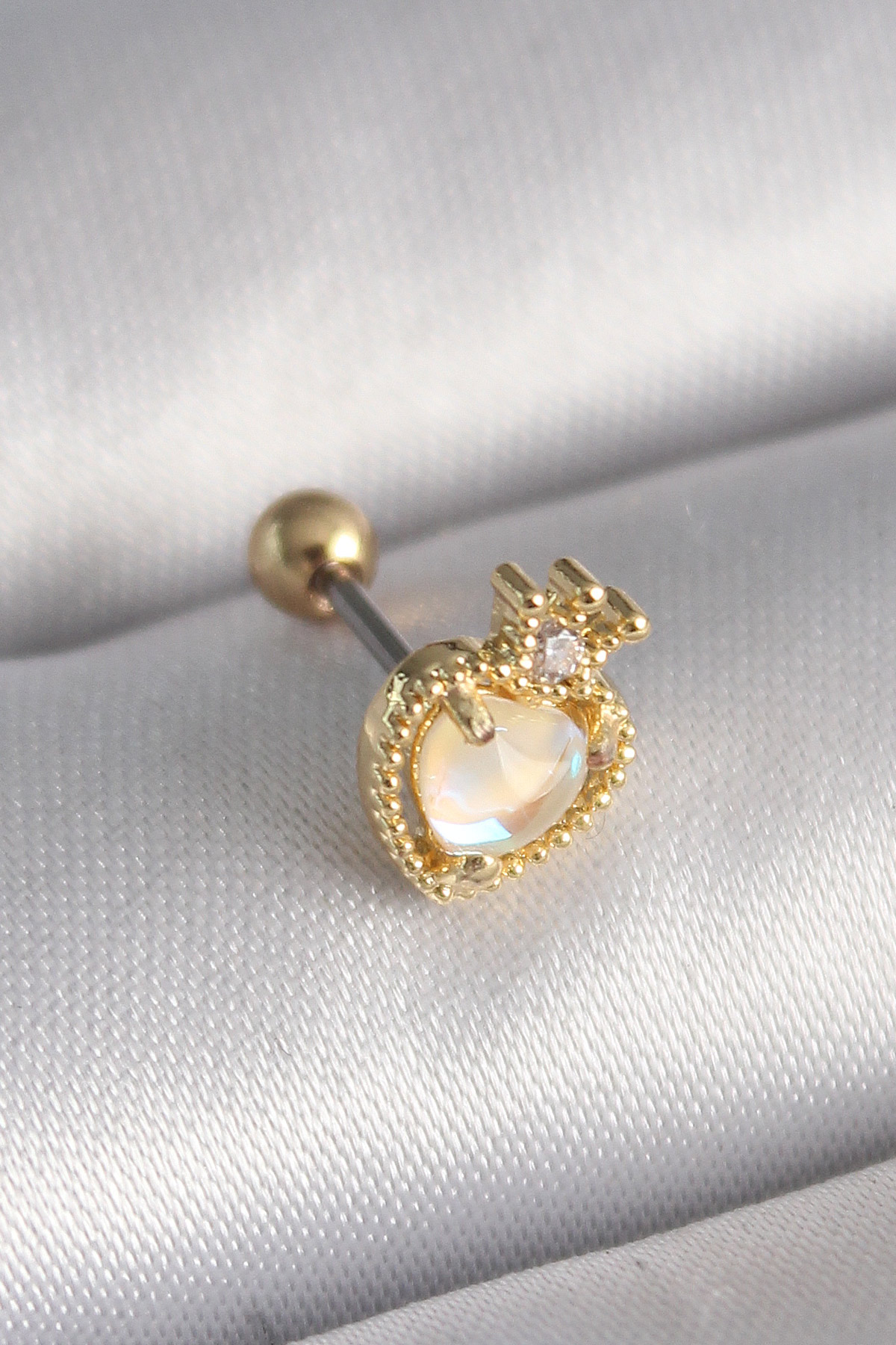 316L Çelik Gold Renk Beyaz Mineli Kalp Zirkon Taş Detaylı Taç Tragus Piercing - Lisinya