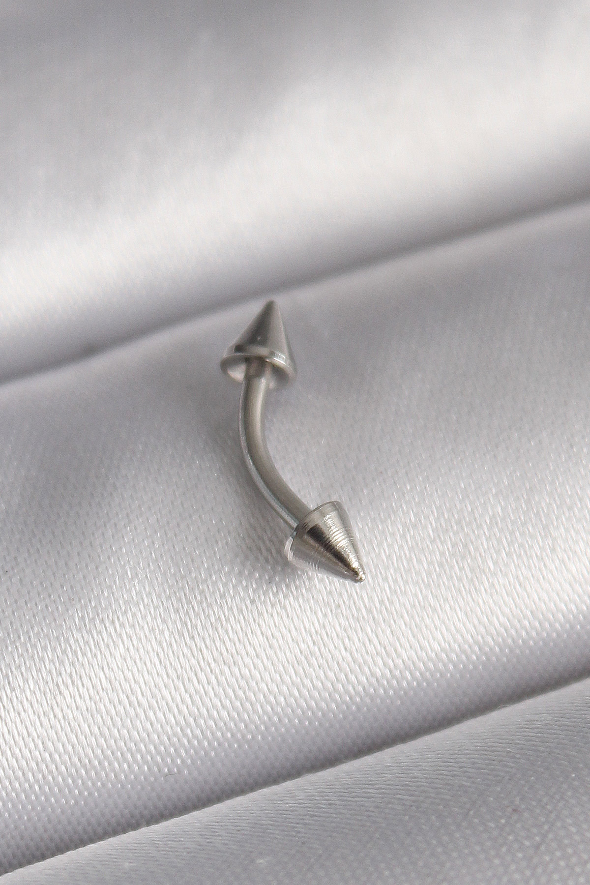 316L Çelik Gümüş Renk Çivi Model Piercing - Lisinya
