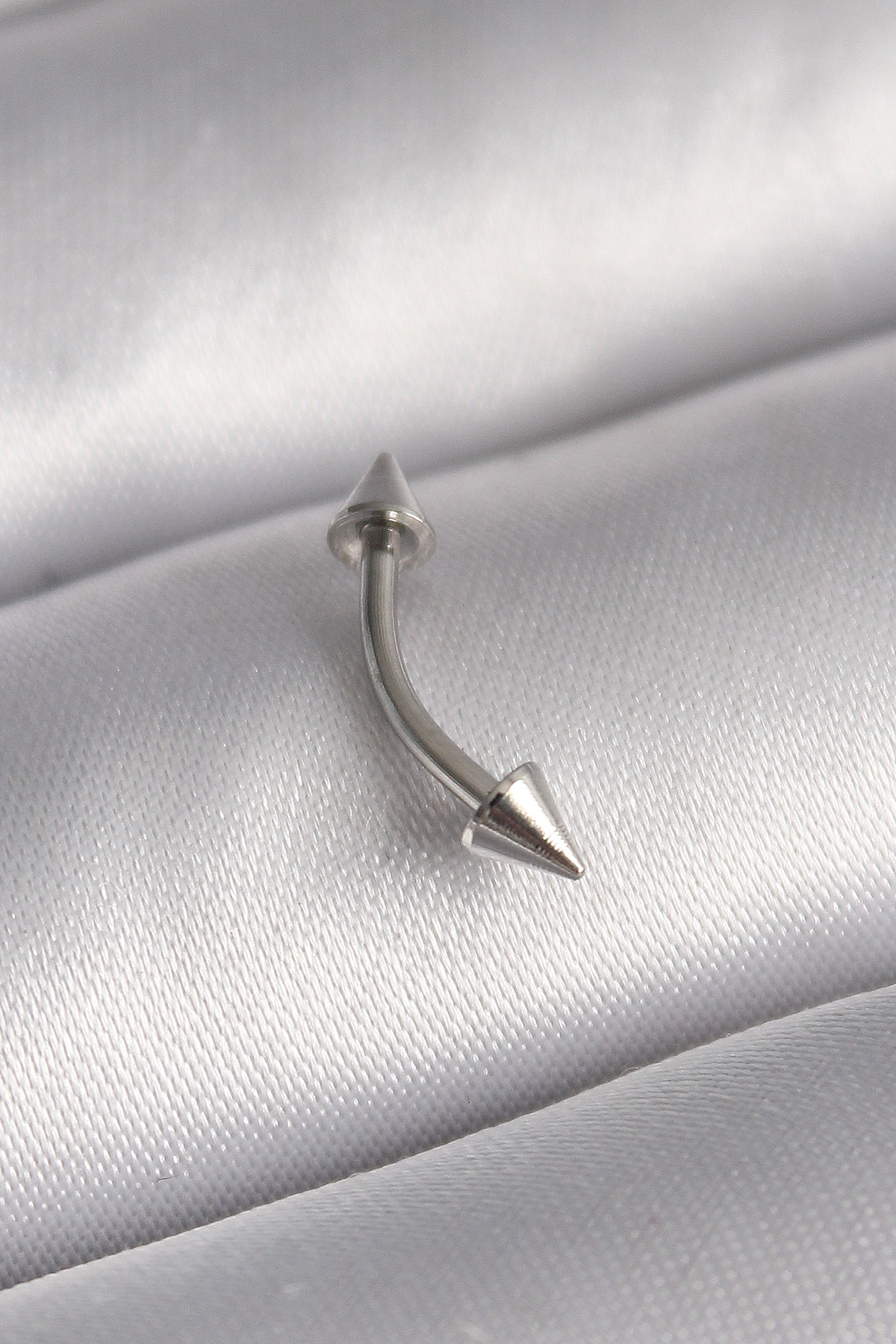 316L Çelik Gümüş Renk Çivi Model Piercing - Lisinya