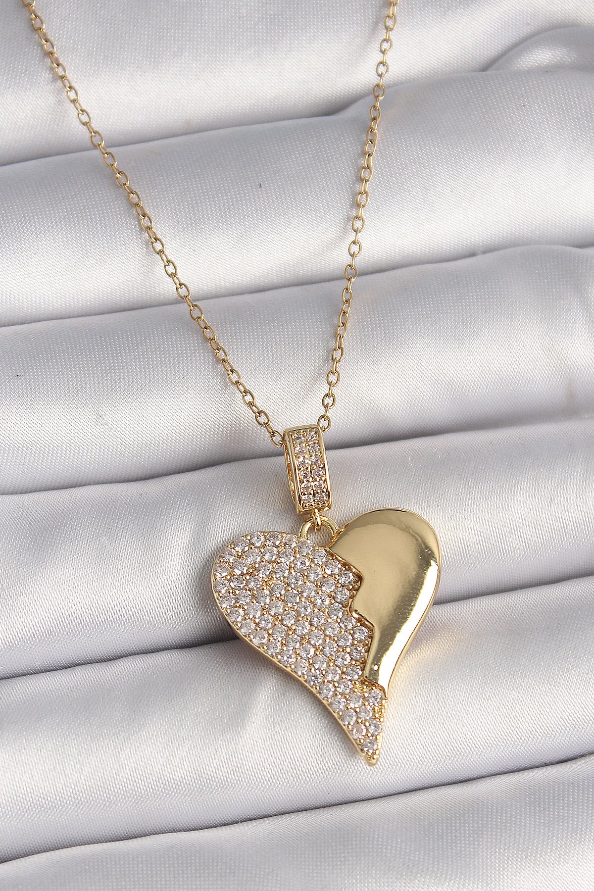 316L Çelik Gold Renk Zincir Zirkon Taşlı Kırık Kalp Model Kadın Kolye - Lisinya 316L Çelik Gold Renk Zincir Zirkon Taşlı Kırık Kalp Model Kadın Kolye - Lisinya