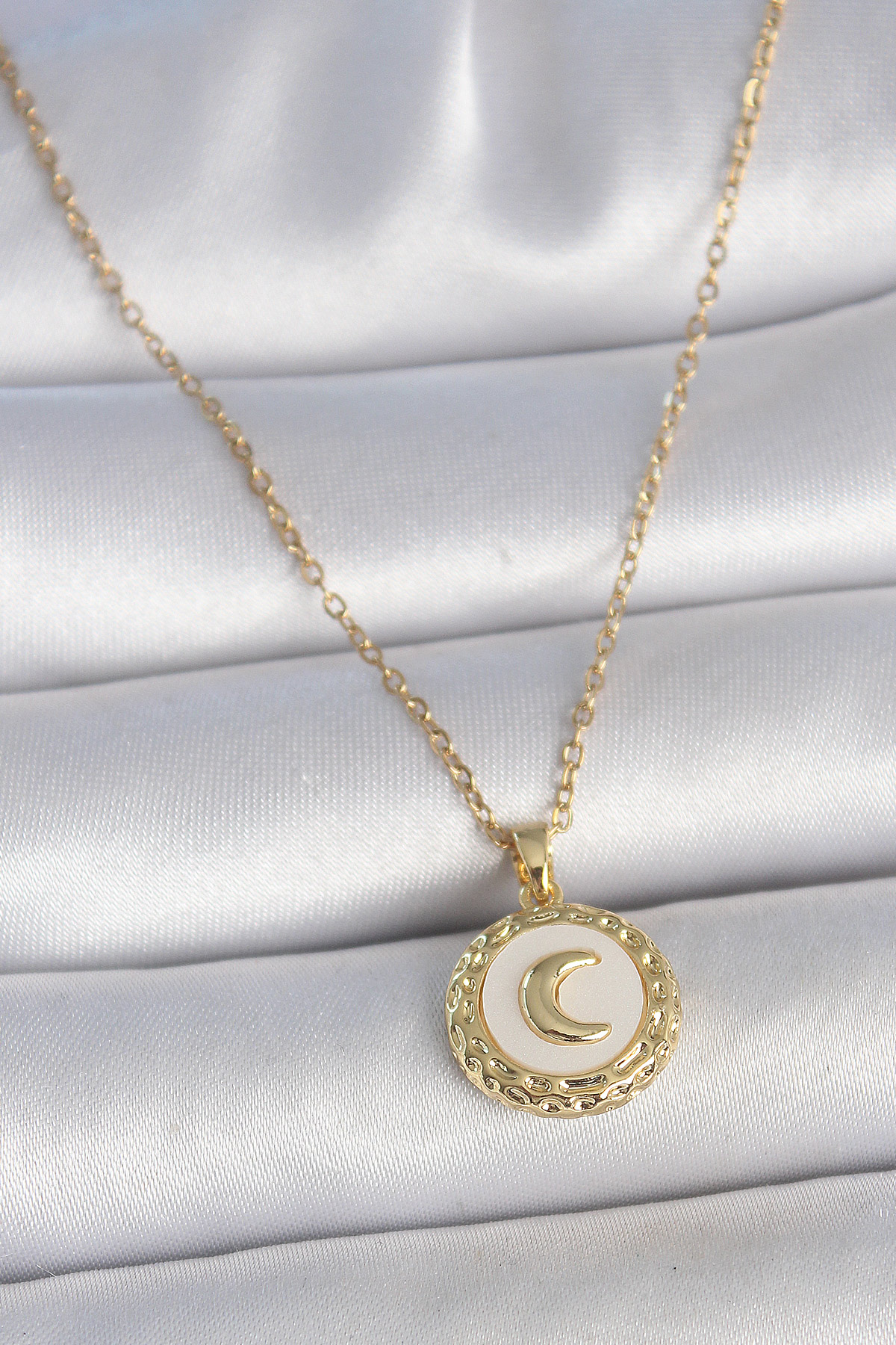 316L Çelik Gold Renk Zincir Beyaz Mineli Hilal İşlemeli Madalyon Model Kadın Kolye - Lisinya