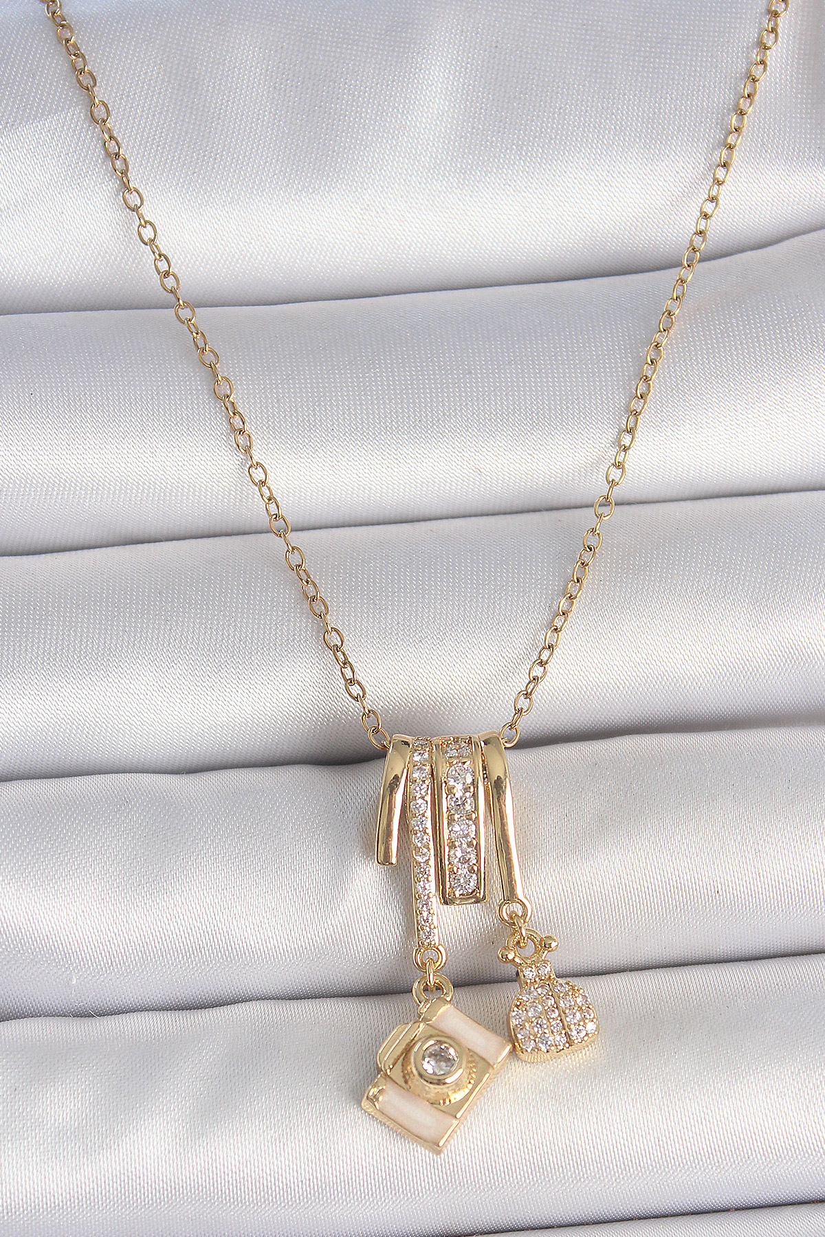 316L Çelik Gold Renk Zirkon Taşlı Sallantı Fotoğraf Makinası Figür Charm Kadın Kolye - Lisinya 316L Çelik Gold Renk Zirkon Taşlı Sallantı Fotoğraf Makinası Figür Charm Kadın Kolye - Lisinya