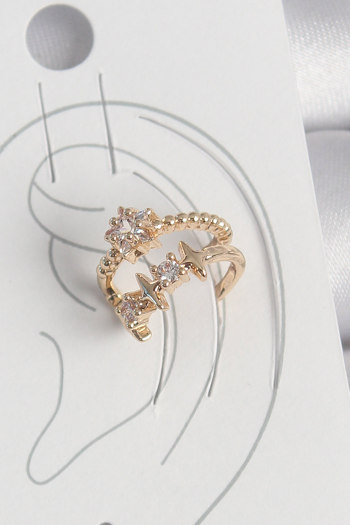 Pirinç Gold Renk Zirkon Taşlı Yıldız Model Kadın Kıkırdak Küpe - Lisinya