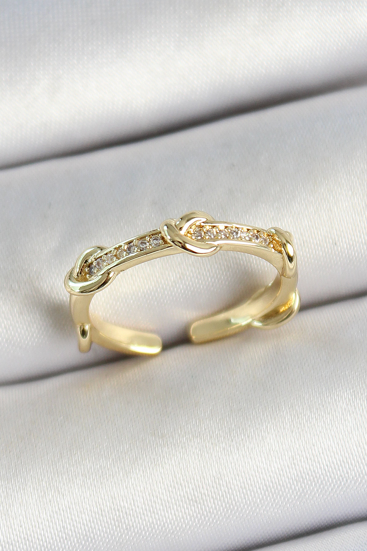 Pirinç Düğüm Figürlü Zirkon Taşlı Gold Renk Ayarlanabilir Kadın Yüzük - Lisinya