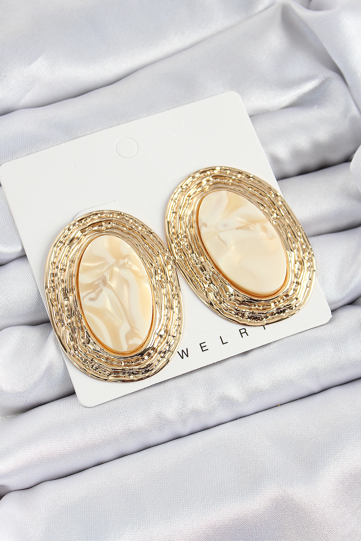 Pirinç Mermer Desenlli Bej Sedef Oval Vintage Model Gold Renk Kadın Küpe - Lisinya