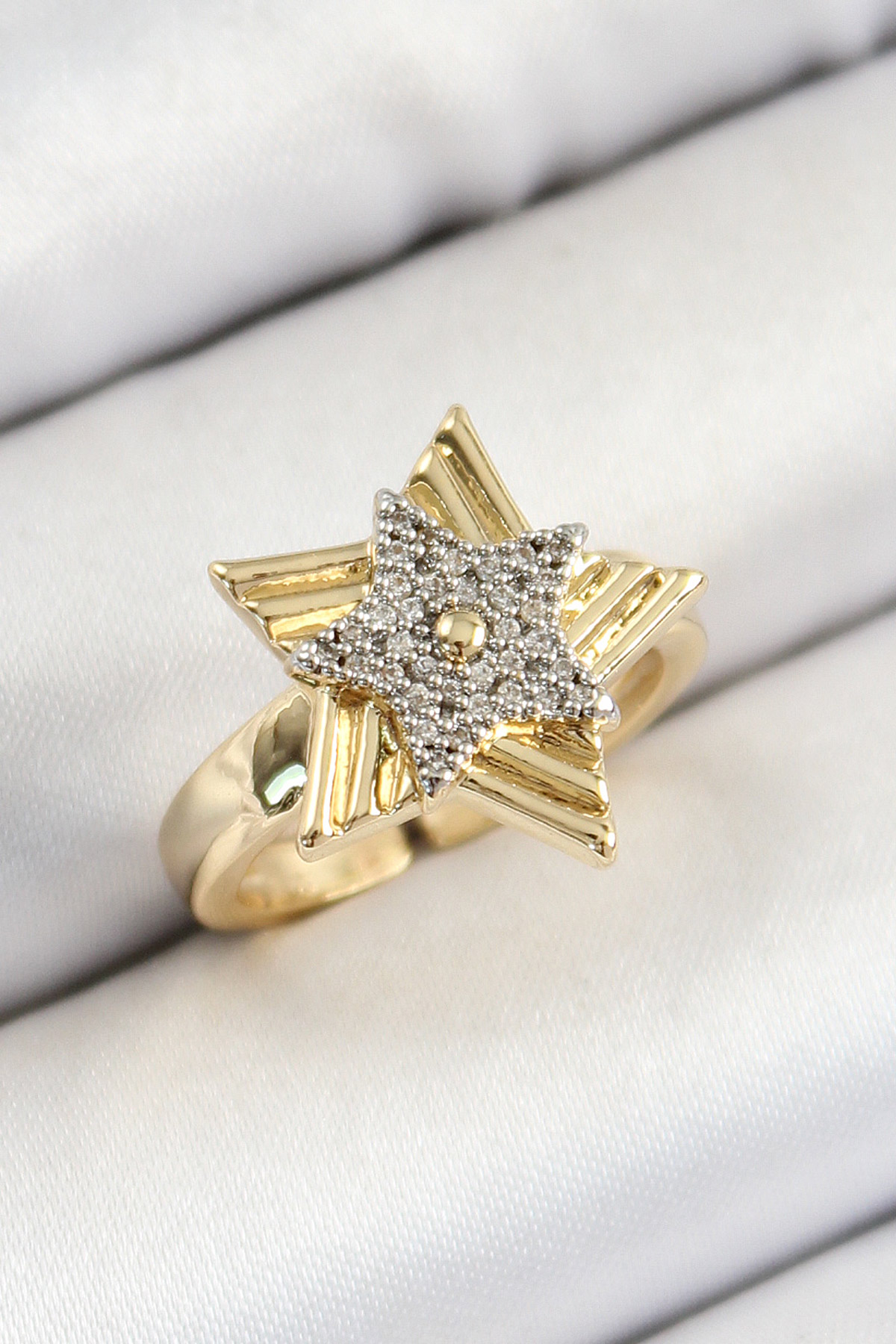 Pirinç Zirkon Taşlı Yıldız Model Gold Ve Gümüş Renk Kadın Yüzük - Lisinya