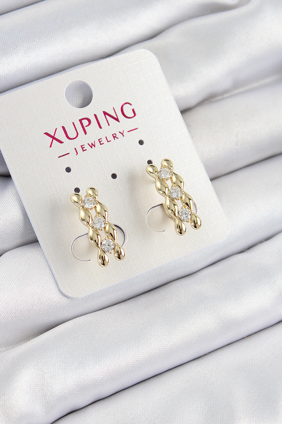 Xuping Zirkon Taşlı Sıralı Damla Model Gold Renk Kadın Küpe - Lisinya