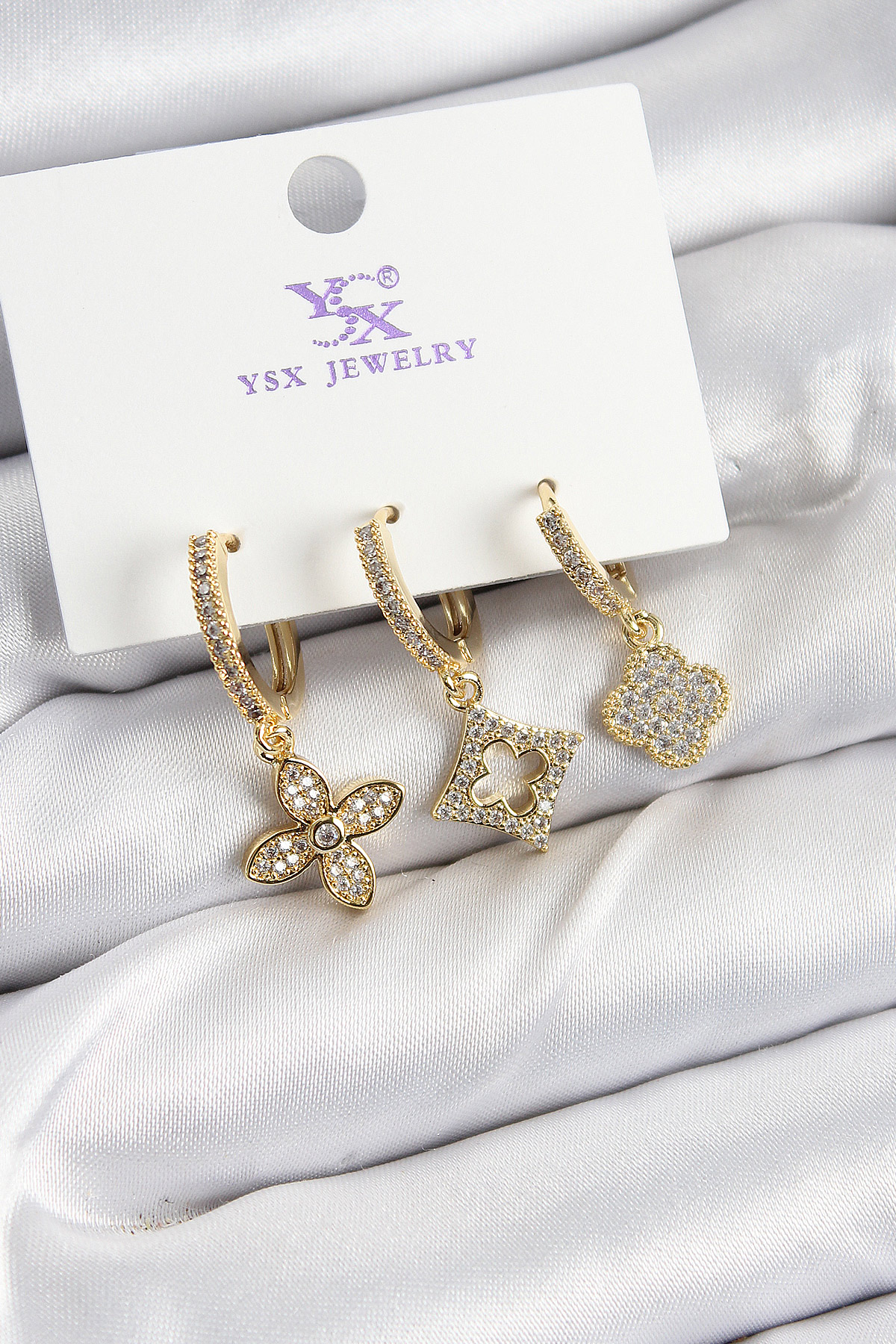 Pirinç Zİrkon Taşlı Yonca Model Gold Renk 3'lü Kadın Küpe - Lisinya