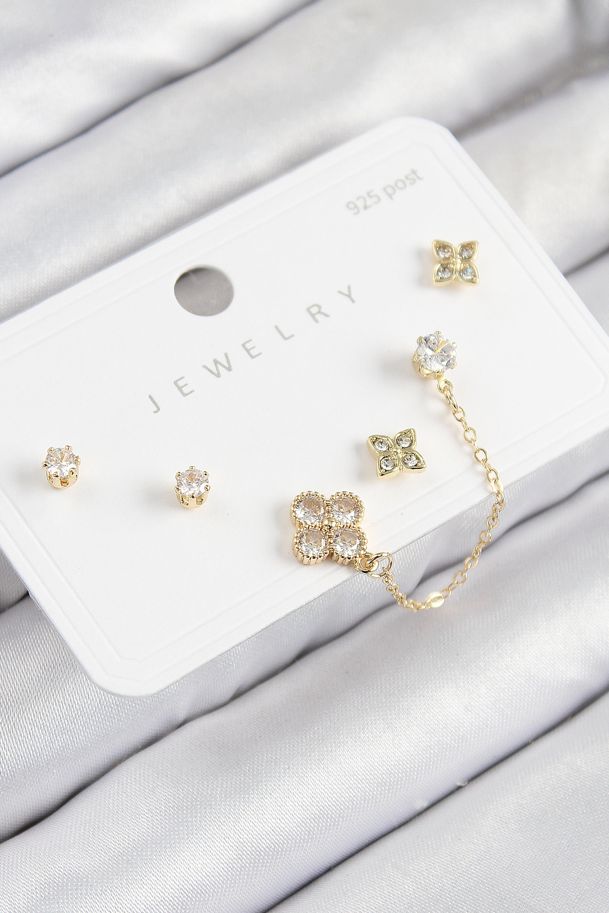 Pirinç Zirkon Taşlı Yonca Model Gold Renk 925 Ayar Gümüş Çivi Kadın Küpe Set - Lisinya