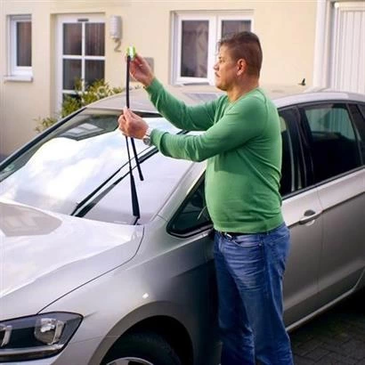 Araç Silecek Bakımı Onarımı  Ve  Silecek Temizleme Aparatı Silecek Yenileyici ( Lisinya )