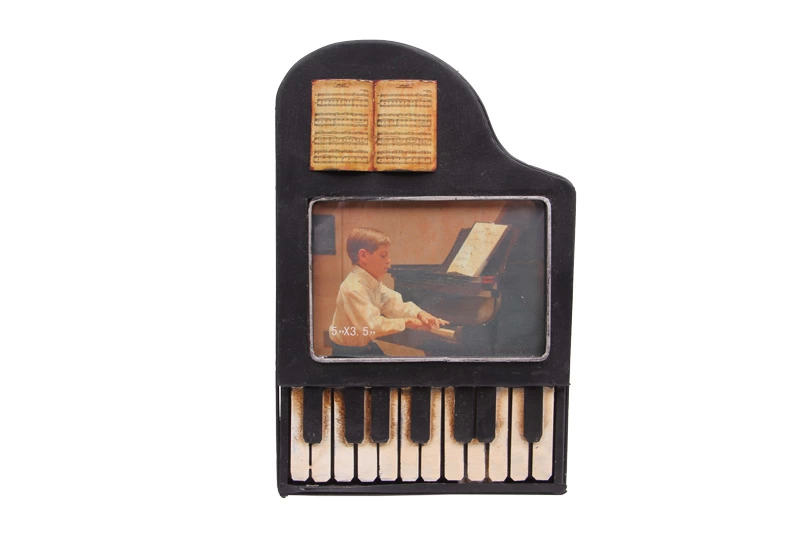Vintage Tasarım Dekoratif Metal Çerçeve Piyano Temalı ( Lisinya )