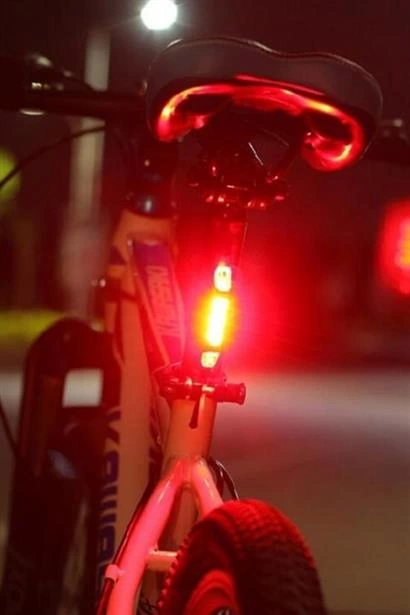 Usb Şarj Edilebilir Parlak Bisiklet Led Lamba Su Geçirmez Güvenlik Uyarı Arka Lamba Işığı ( Lisinya )