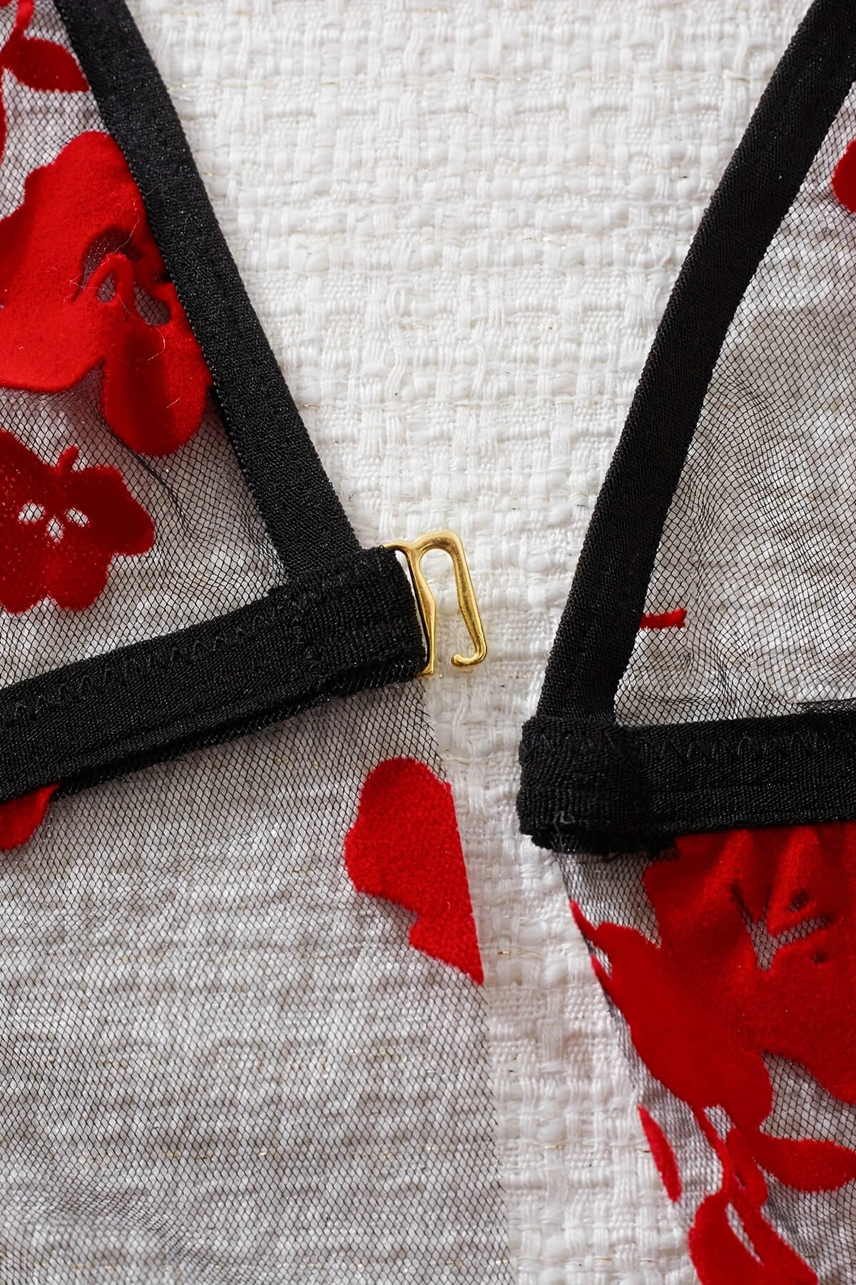 Çiçek Desenli Siyah Transparan Gecelik TM1319 Çiçek Desenli Siyah Transparan Gecelik TM1319