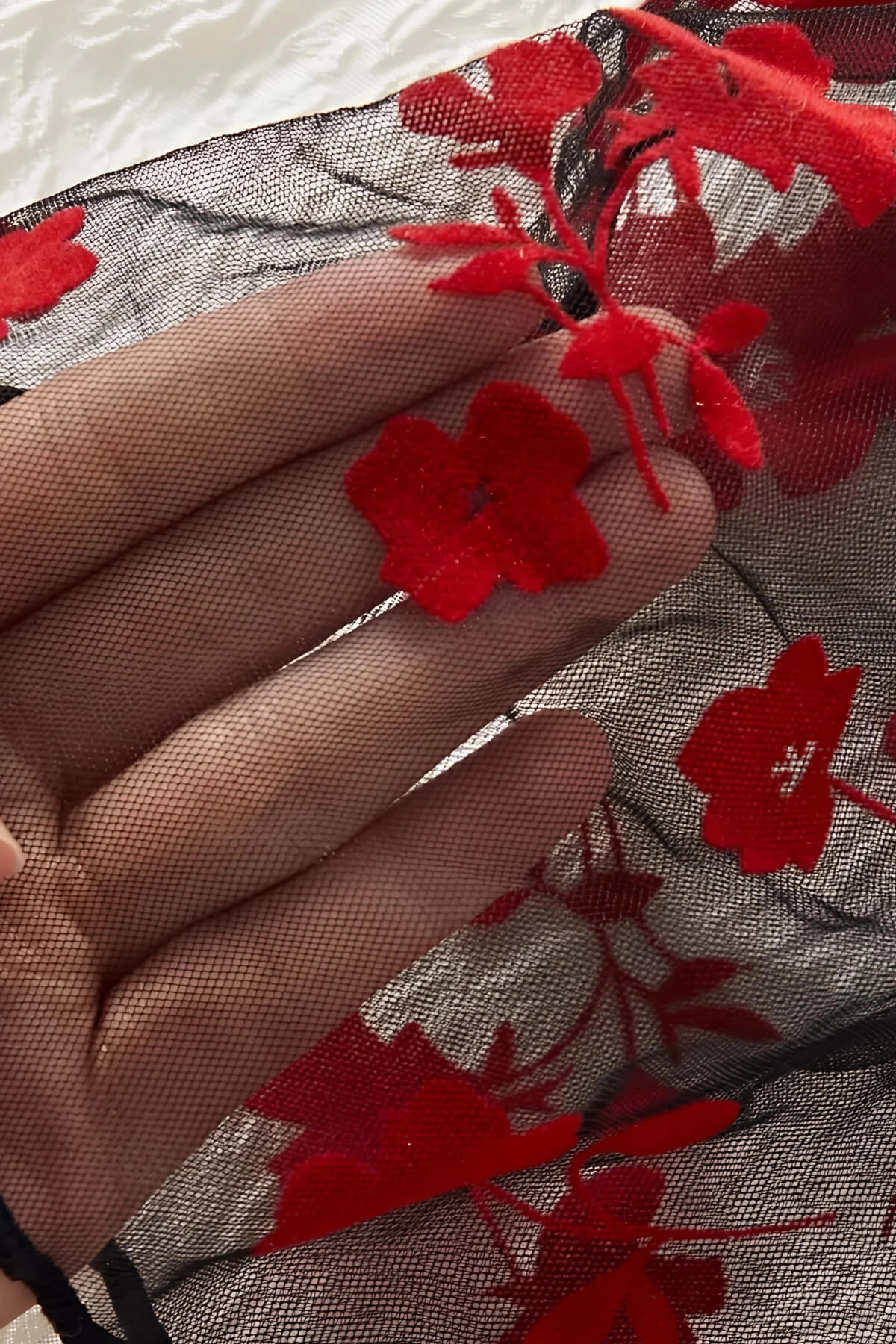 Çiçek Desenli Siyah Transparan Şortlu Gecelik TM1377