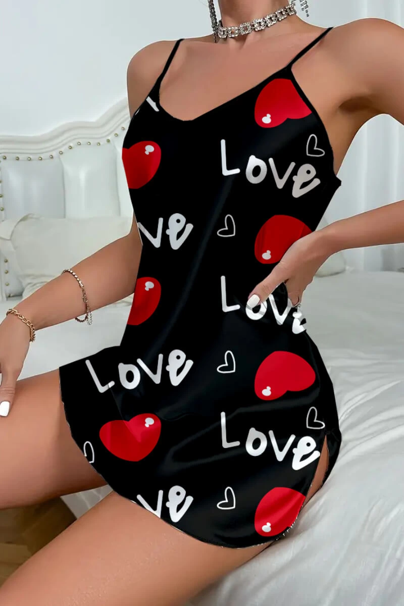 Love Desenli Siyah Saten Gecelik Love Desenli Siyah Saten Gecelik