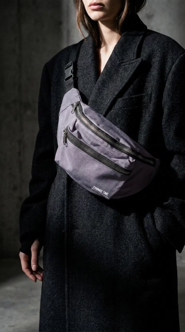 Lila Unisex Bel Çantası Çapraz Askılı Günlük Kullanım Fermuarlı 30x13 cm - Lisinya Lila Unisex Bel Çantası Çapraz Askılı Günlük Kullanım Fermuarlı 30x13 cm - Lisinya