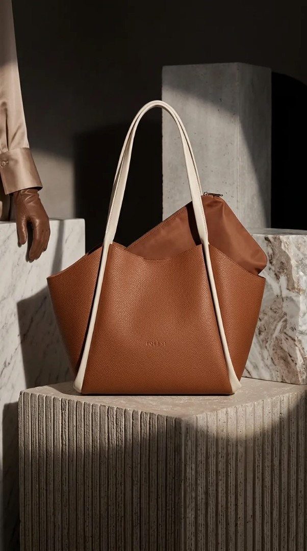 Kadın Kahve Krem Yumuşak Deri Omuz Çantası 30x25 cm Ekstra Makyaj Çantalı - Lisinya