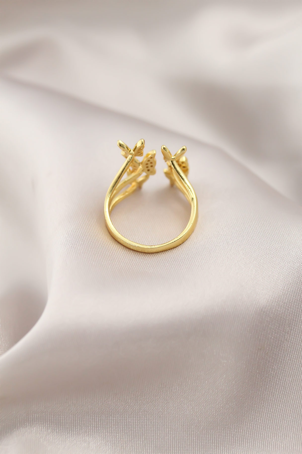 Gold Renk Metal Kelebek Model Kadın Yüzük - Lisinya Gold Renk Metal Kelebek Model Kadın Yüzük - Lisinya