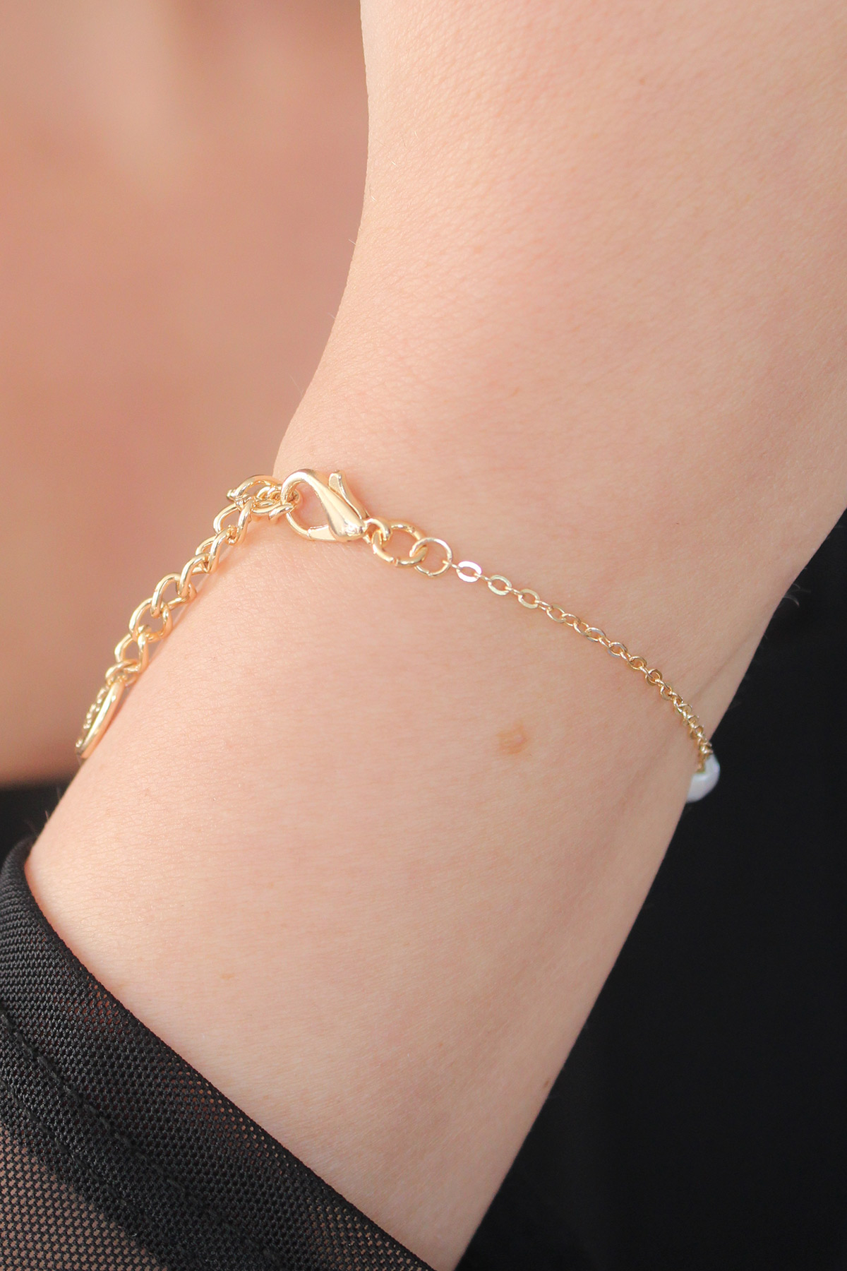 Gold Renk İnci Boncuk Model Kadın Bileklik - Lisinya