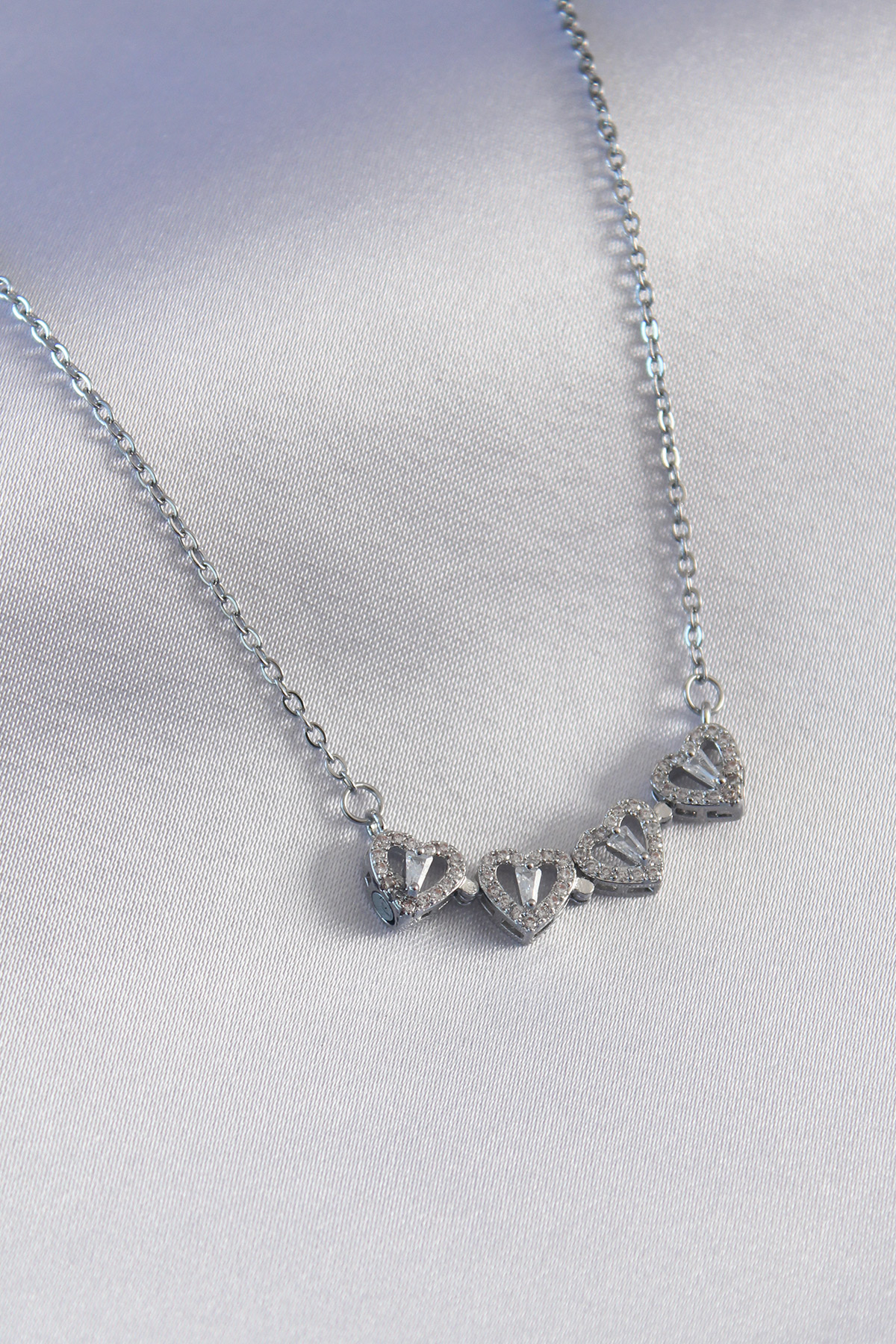 316L Çelik Gümüş Renk Açılır Yonca Model Kadın Kolye - Lisinya 316L Çelik Gümüş Renk Açılır Yonca Model Kadın Kolye - Lisinya