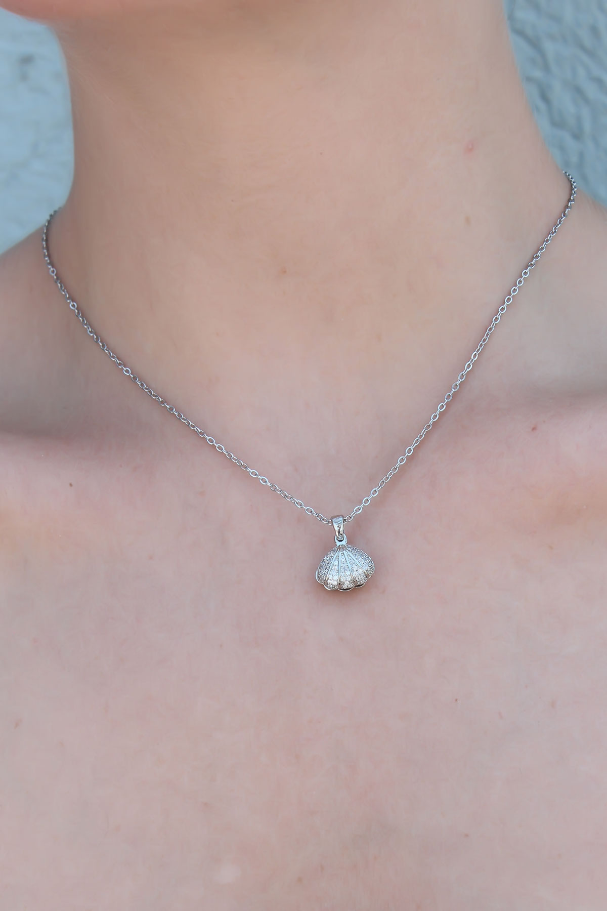 316L Çelik Gümüş Renk Açılır Midye Model Kadın Kolye - Lisinya