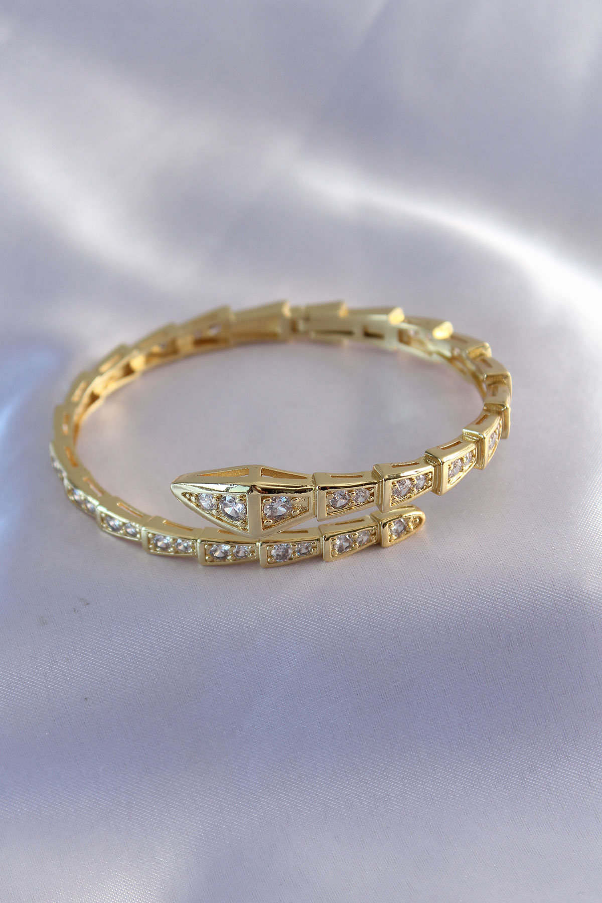 VIP Seri Yılan Model Gold Renk Kadın Kelepçe Bileklik - Lisinya