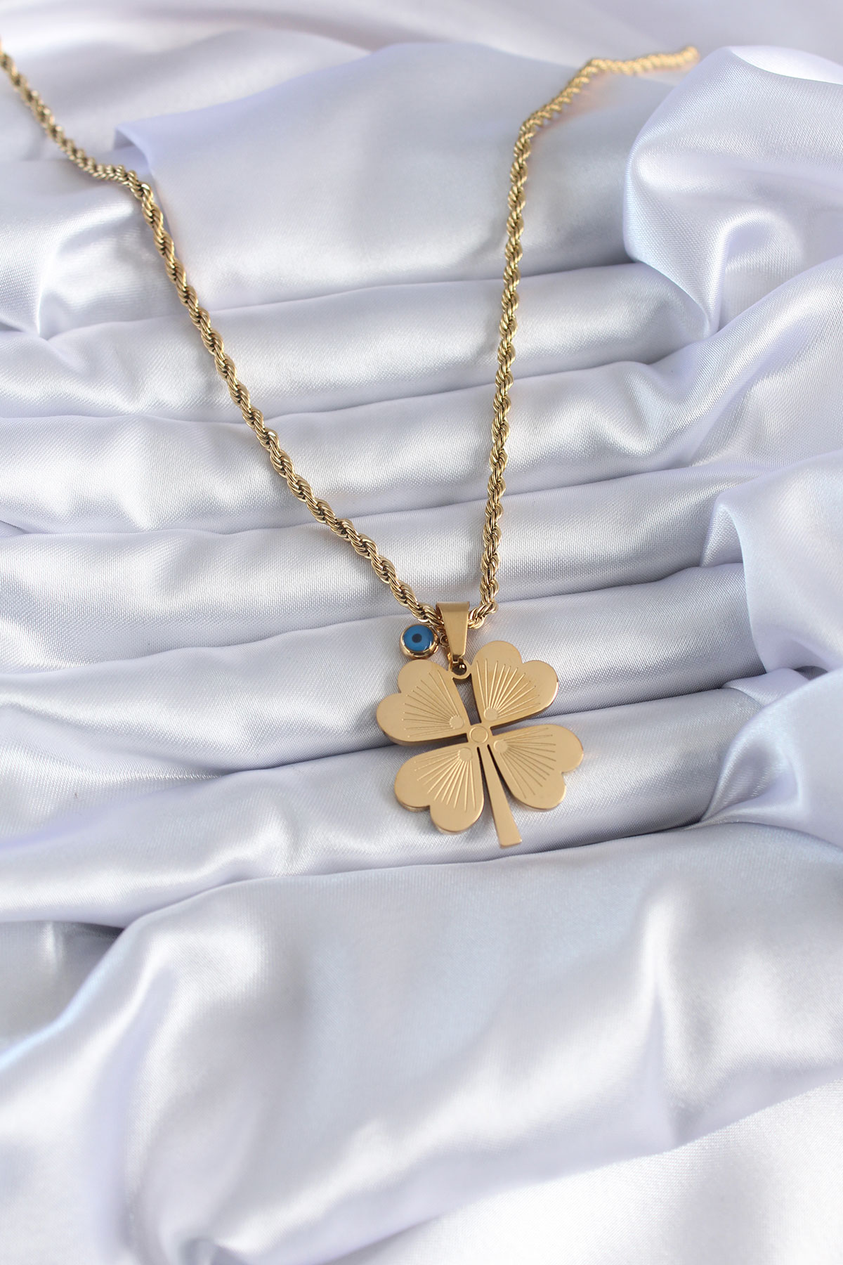 316L Çelik Gold Renk Burgu Model İşlemeli Yonca Figür Nazar Boncuk Detay Kadın Kolye - Lisinya 316L Çelik Gold Renk Burgu Model İşlemeli Yonca Figür Nazar Boncuk Detay Kadın Kolye - Lisinya