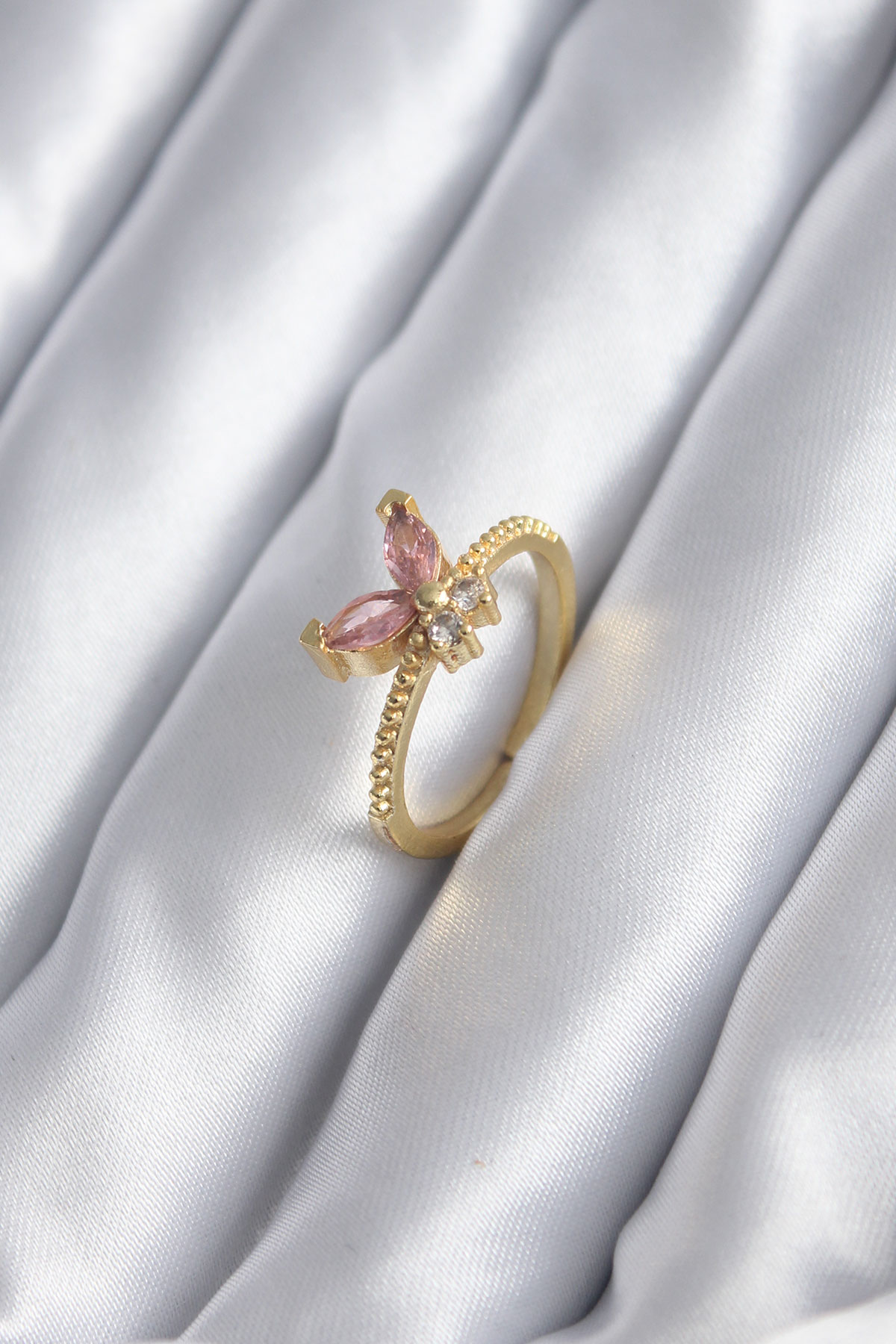 Gold Renk Pembe Zirkon Taşlı Kelebek Model Kadın Yüzük - Lisinya Gold Renk Pembe Zirkon Taşlı Kelebek Model Kadın Yüzük - Lisinya